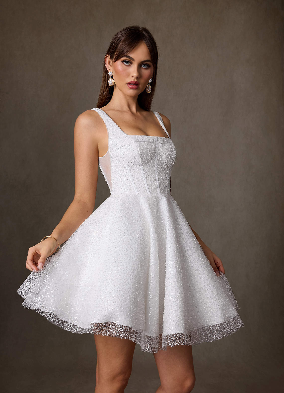 Fiocco Abito Sposa Tasche Azazie 2026 White Graduation Dress A-Line Beaded Tulle Dress Fiocco Abito Sposa Tasche Azazie 2026 White Graduation Dress A-Line Beaded Tulle Dress