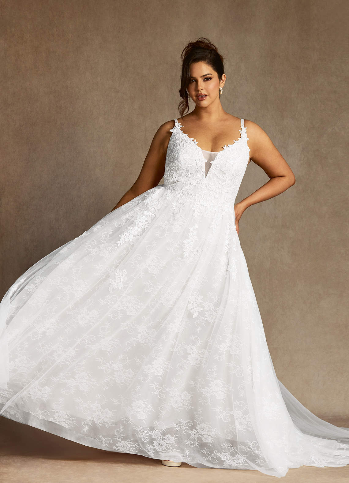 Azazie Jolene Wedding Dresses Diamond White A-Line Lace Tulle Dress image8