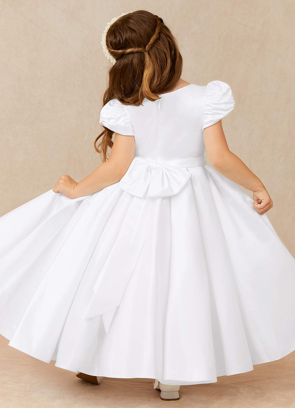 Azazie Jewel Venta final Vestido de Blanco de Satin Mate de Corte Princesa con Plisado image1