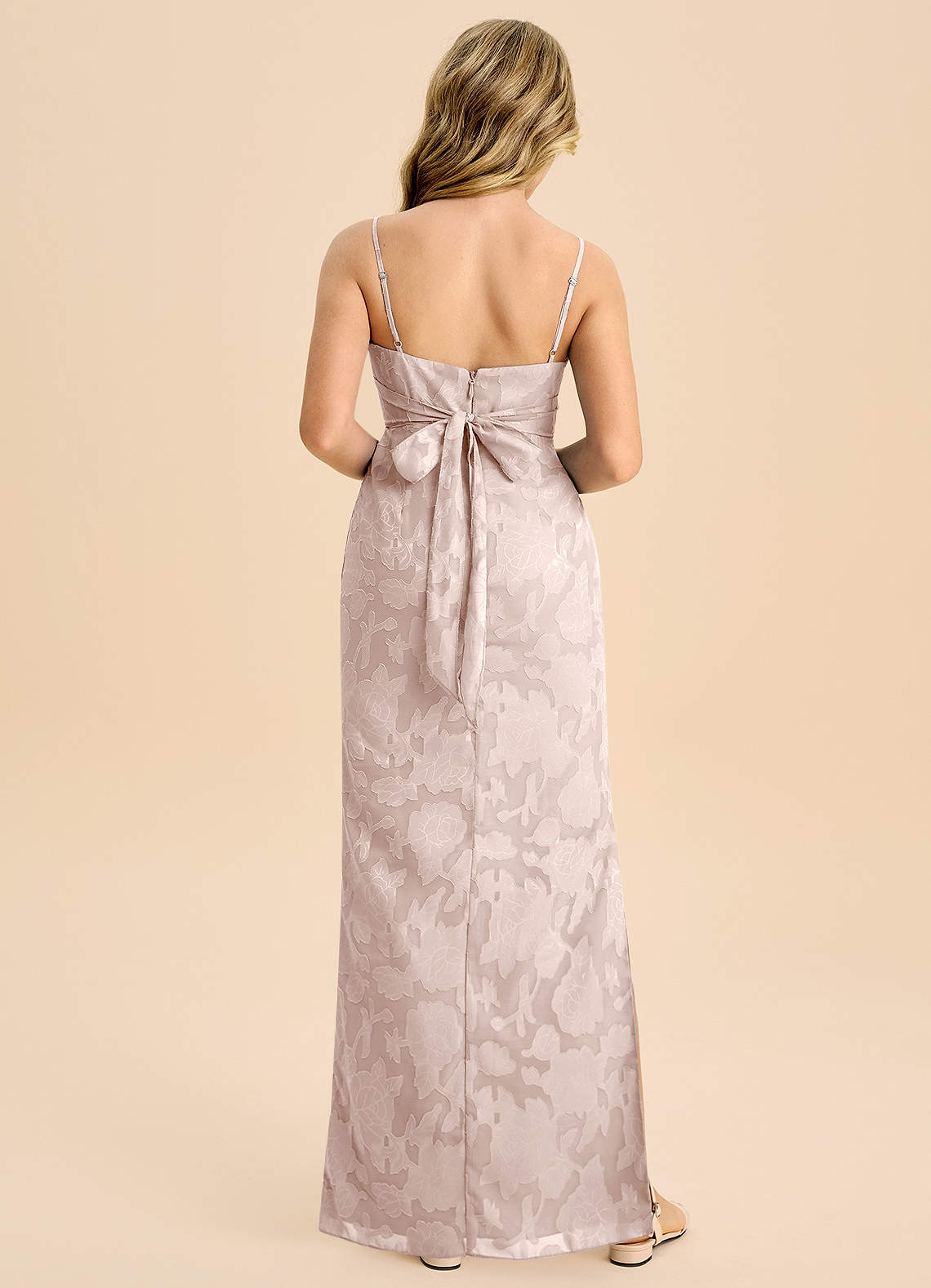 Azazie Mai Junior Etui Plissee Blumen-Burnout Kleid Zartrosa image1