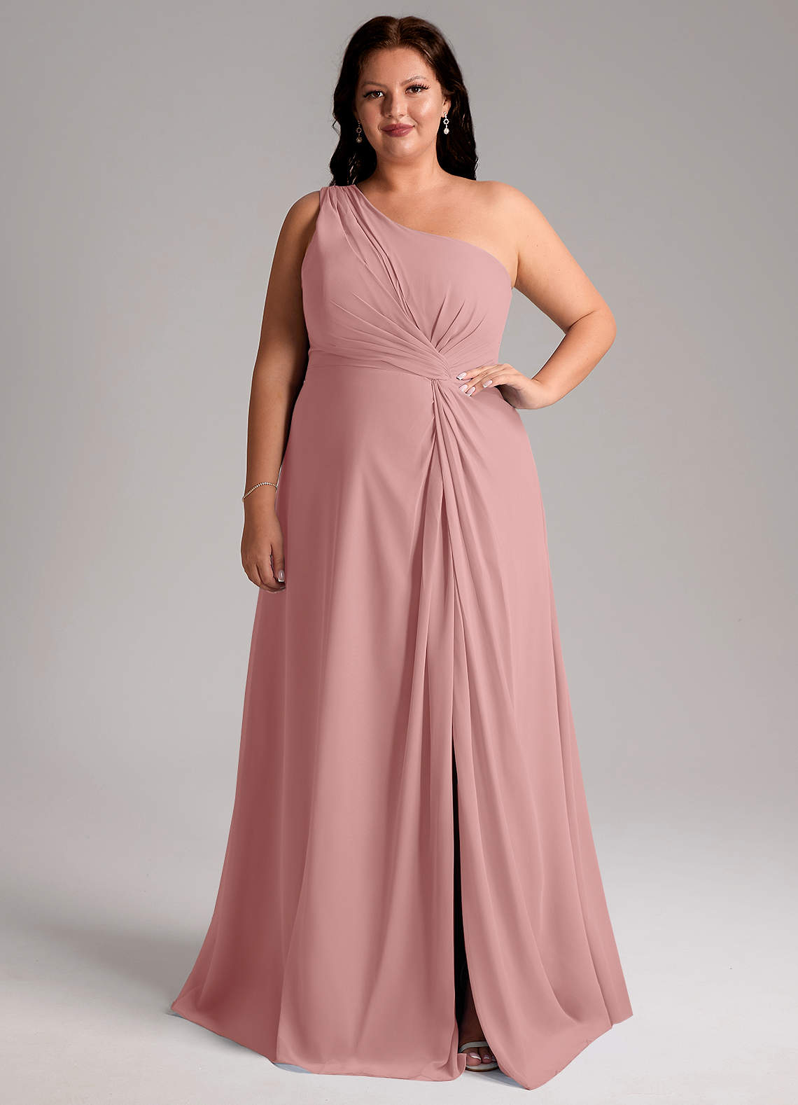 Azazie Brooke Robes de demoiselle d'honneur Robe Trapèze en Mousseline de soie Ue épaule Rose Poussiéreuse image1