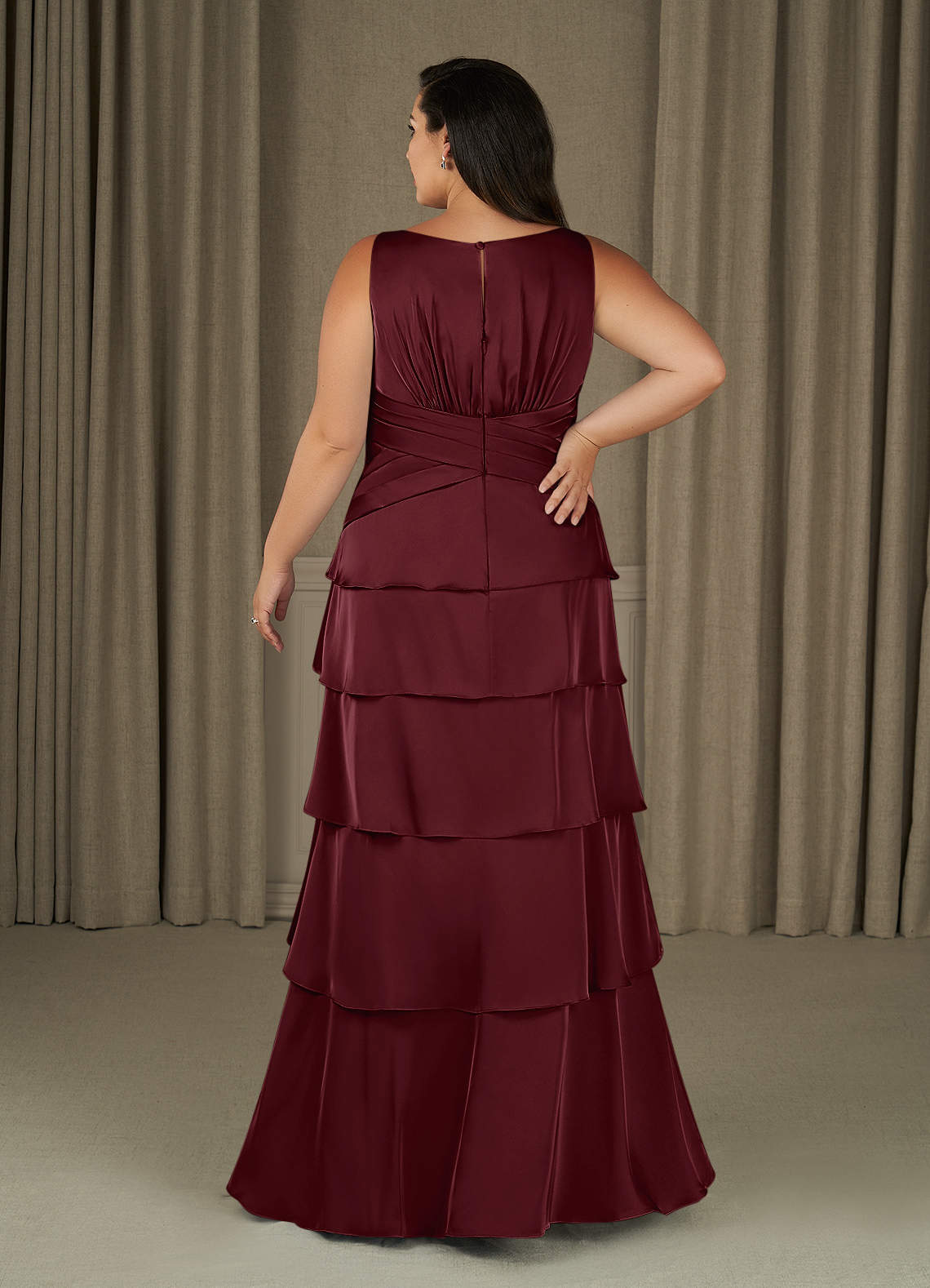 Azazie Viola Abiti per la Madre della Sposa Abito A-Line in Raso Elasticizzato Plissettato Cabernet image6