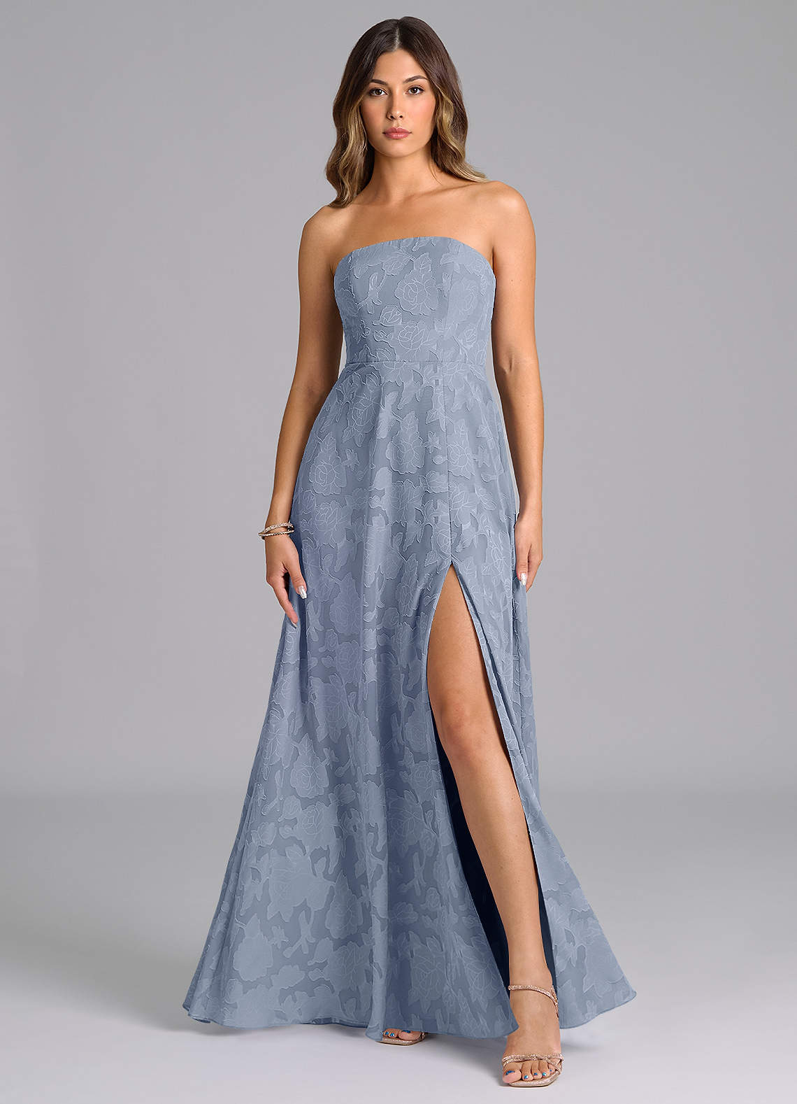 Azazie Wren Jurken voor bruidsmeisjes Jurk van Bloemen Burn-out met A-Lijn Strapless Stoffig Blauw image1
