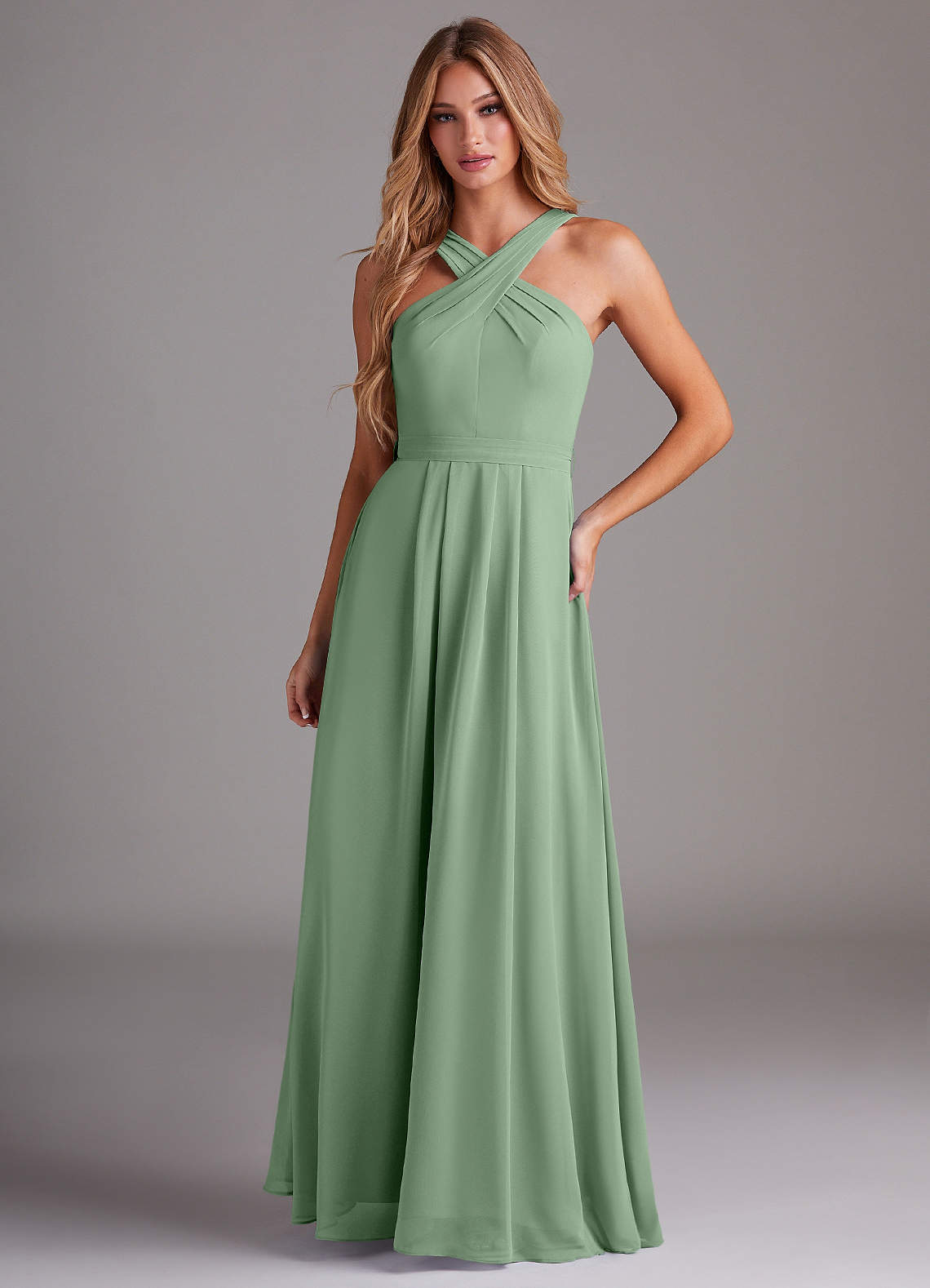 Azazie Dixie Vestidos de damas de honor Vestido de Matcha de Gasa de Corte en A con Halter Plisado image1