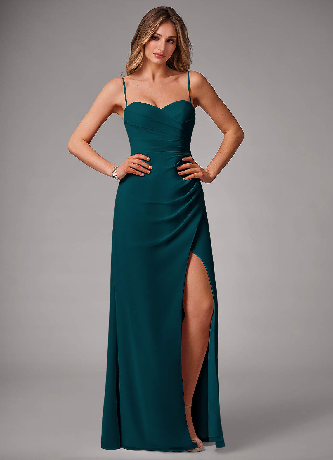 Azazie Haisley Jurken voor bruidsmeisjes Converteerbaar Jurk van Chiffon met Kolom Off the Shoulder Pijnboom image1