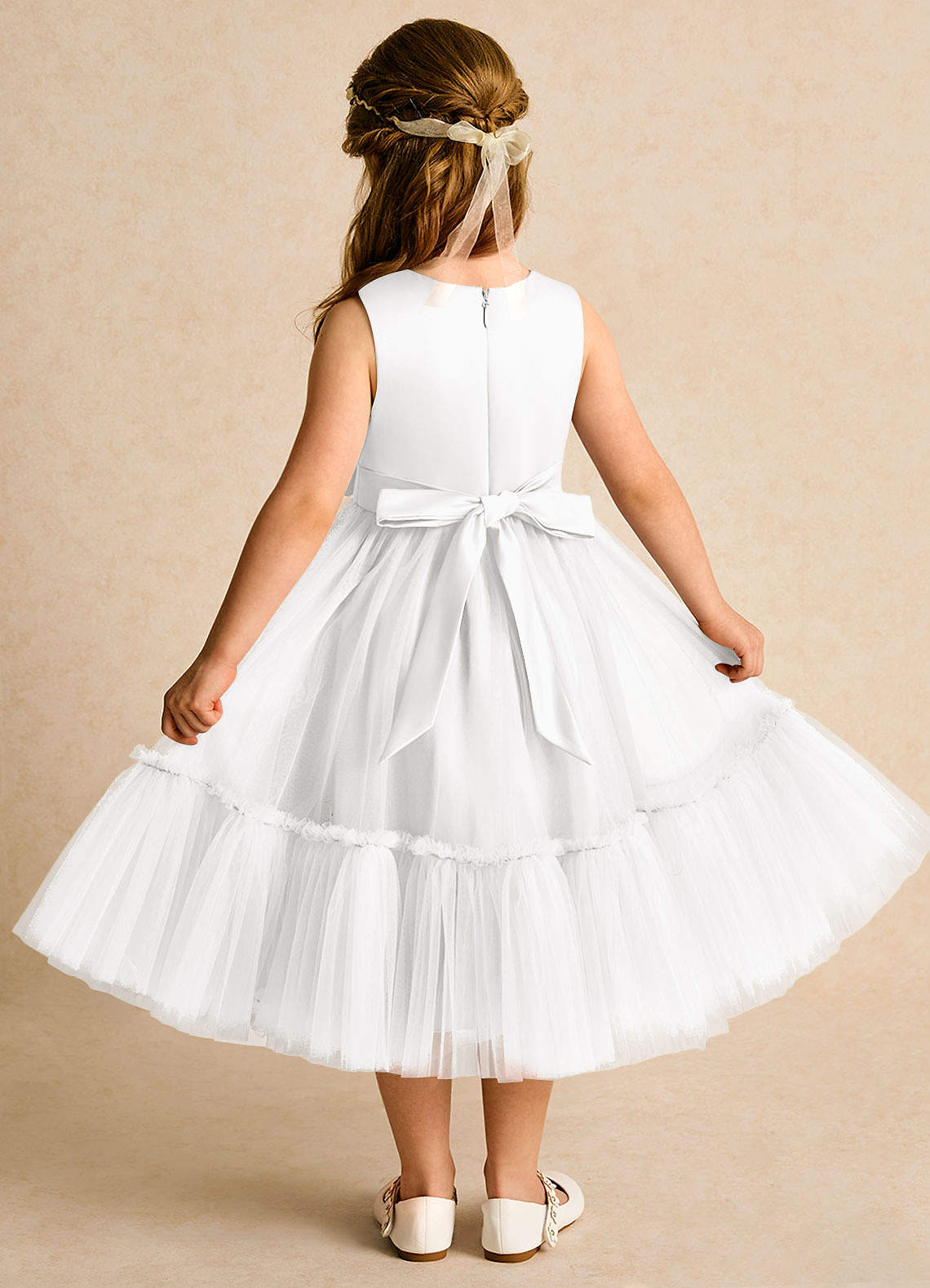 Azazie Miracle Blumenmädchenkleider A-Linie Schleifen Matte Satin Kleid Weiß image1