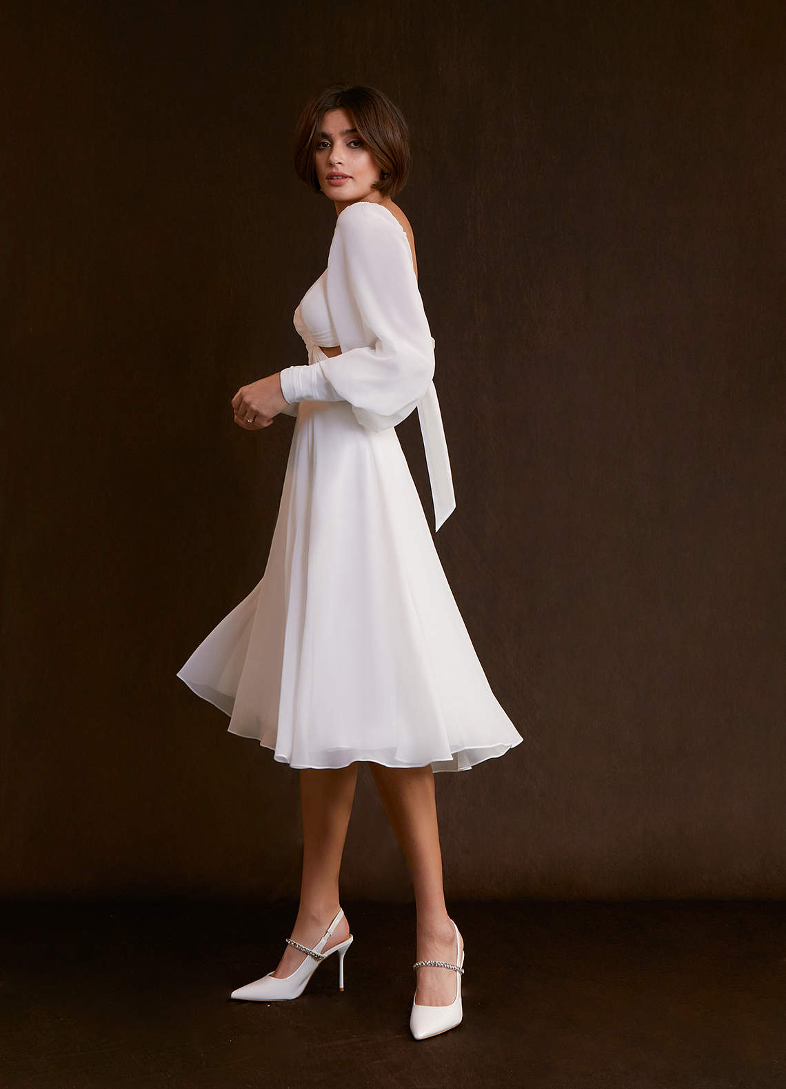 Azazie Delfina Wedding Dresses A-Line V-Neck Pleated Chiffon Knee-Length Dress image1