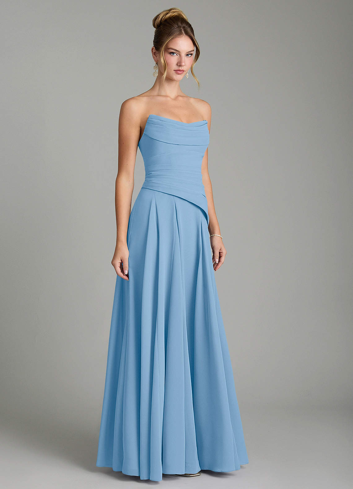 Azazie Gabriela Vestidos de damas de honor Vestido de Azul Pálido de Gasa de Línea A con Corsé image4