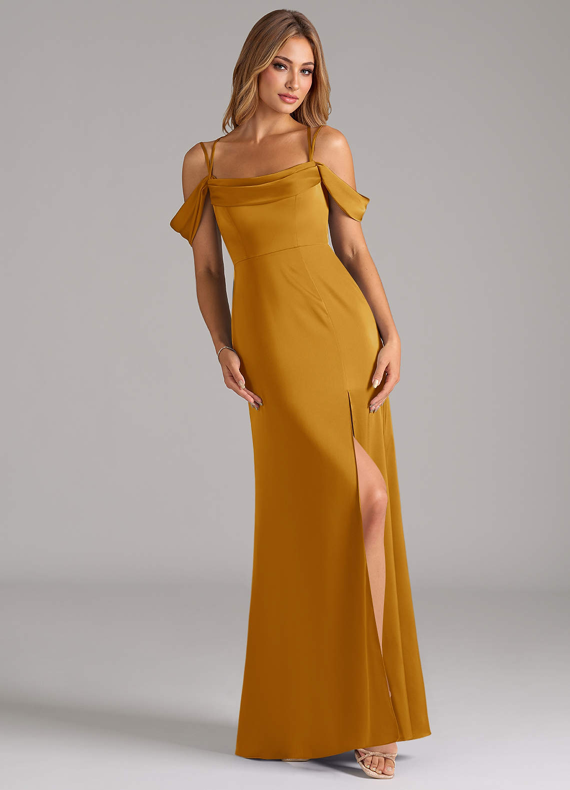 Azazie Callan Brautjungfernkleider Wandelbar A-Linie Plissee Stretch-Satin Kleid Butterscotch image1