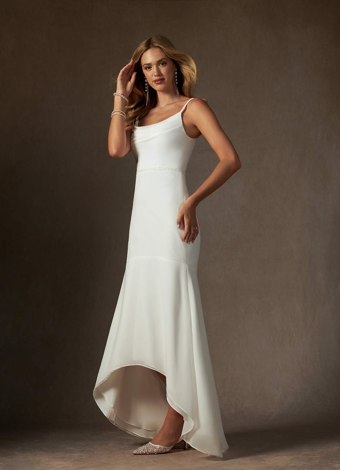 Azazie Sunbeam Vestidos de noiva Vestido Diamante Branco de Chiffon de sereia com Frisado image2