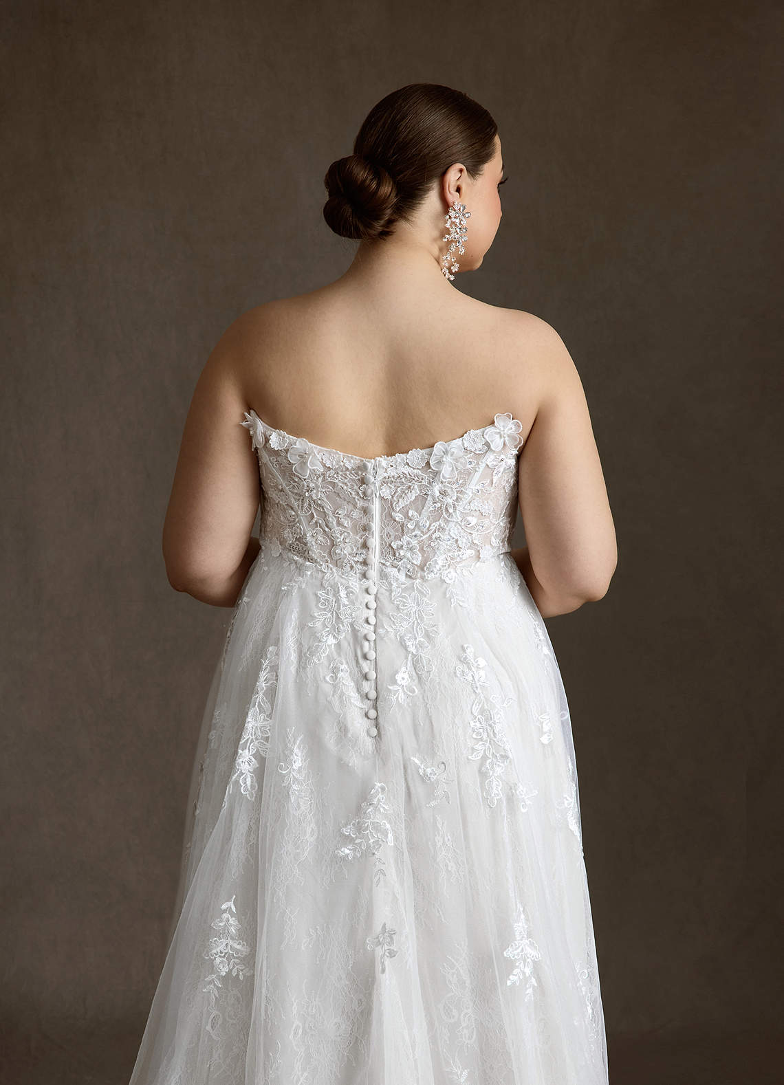 Azazie Florentina Wedding Dresses Diamond White A-Line Sweetheart Sequins Tulle Dress image18