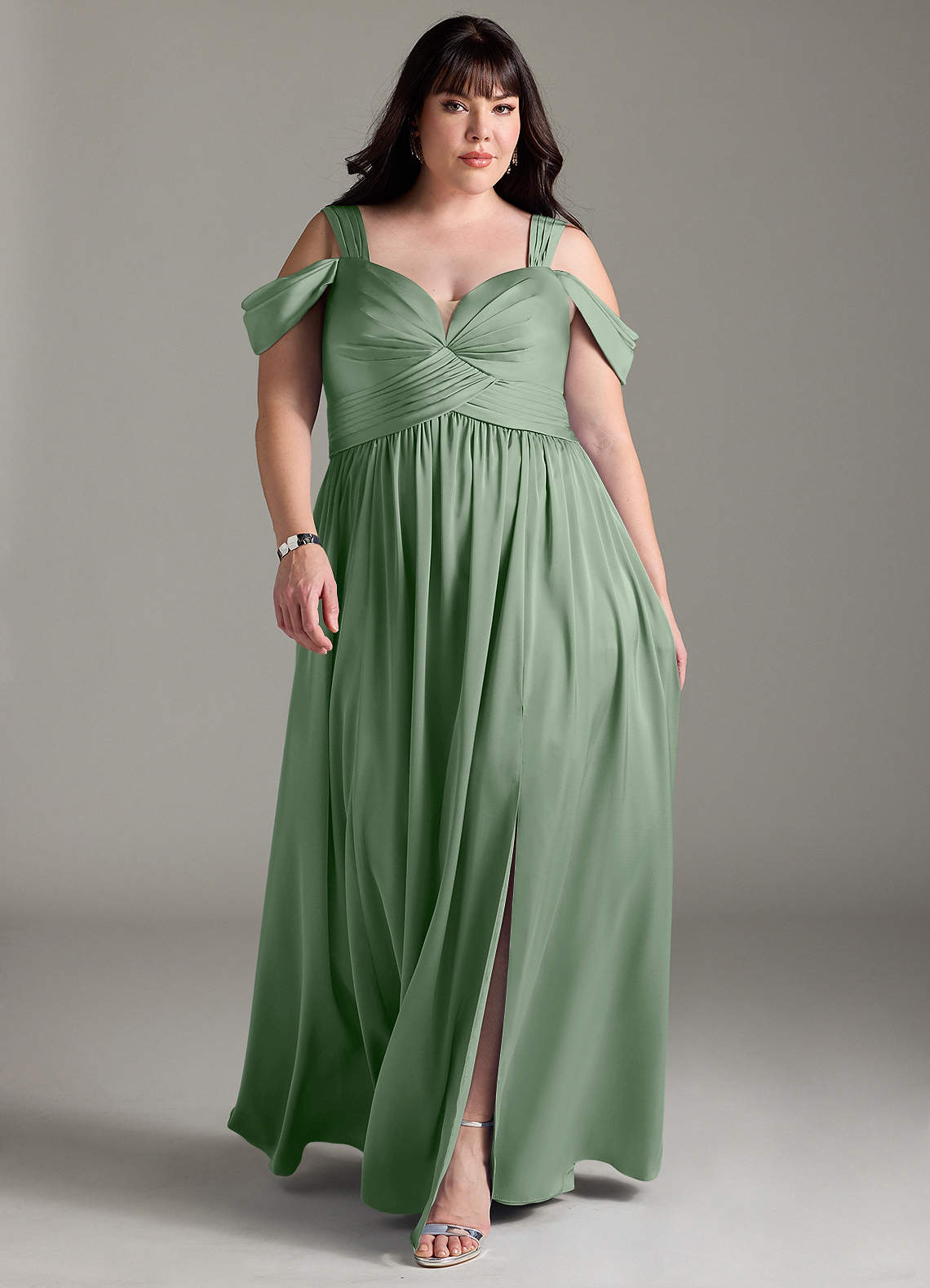 Azazie Lianne Robes de demoiselle d'honneur Robe Trapèze en Satin extensible Épaule décolletée Matcha image1