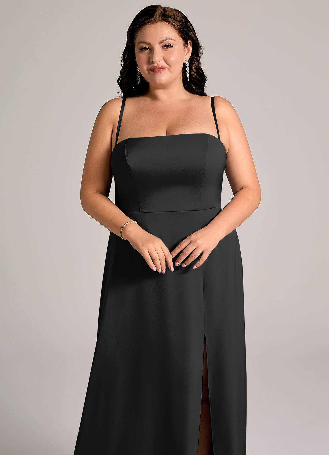 Azazie Wren Essayer des robes à la maison Robe Trapèze Convertible en Satin extensible Sans bretelles Noir image10