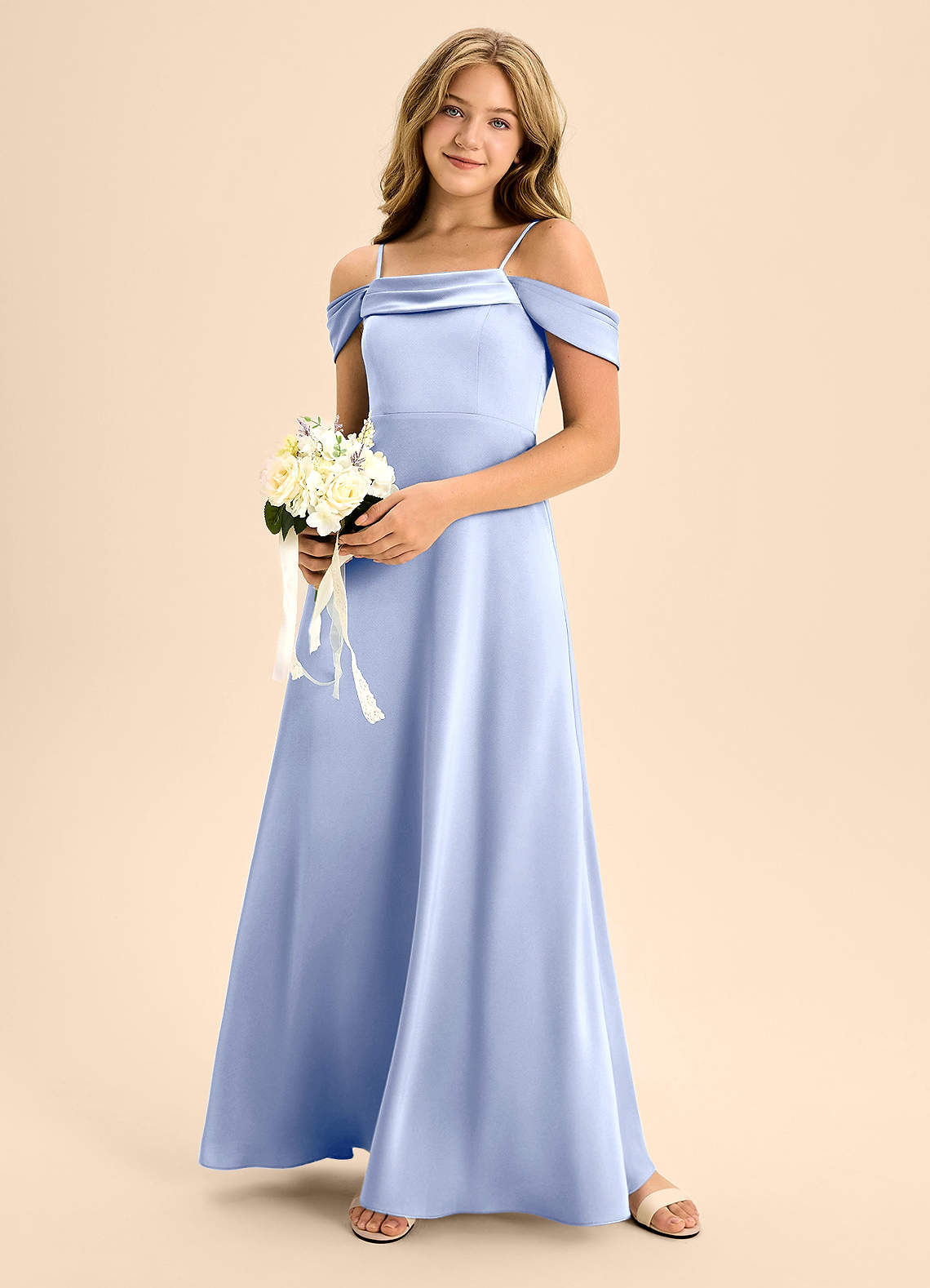 Azazie Anselie Junior Jurk van Stretch Satijn met A-Lijn Off the Shoulder Ijs image1