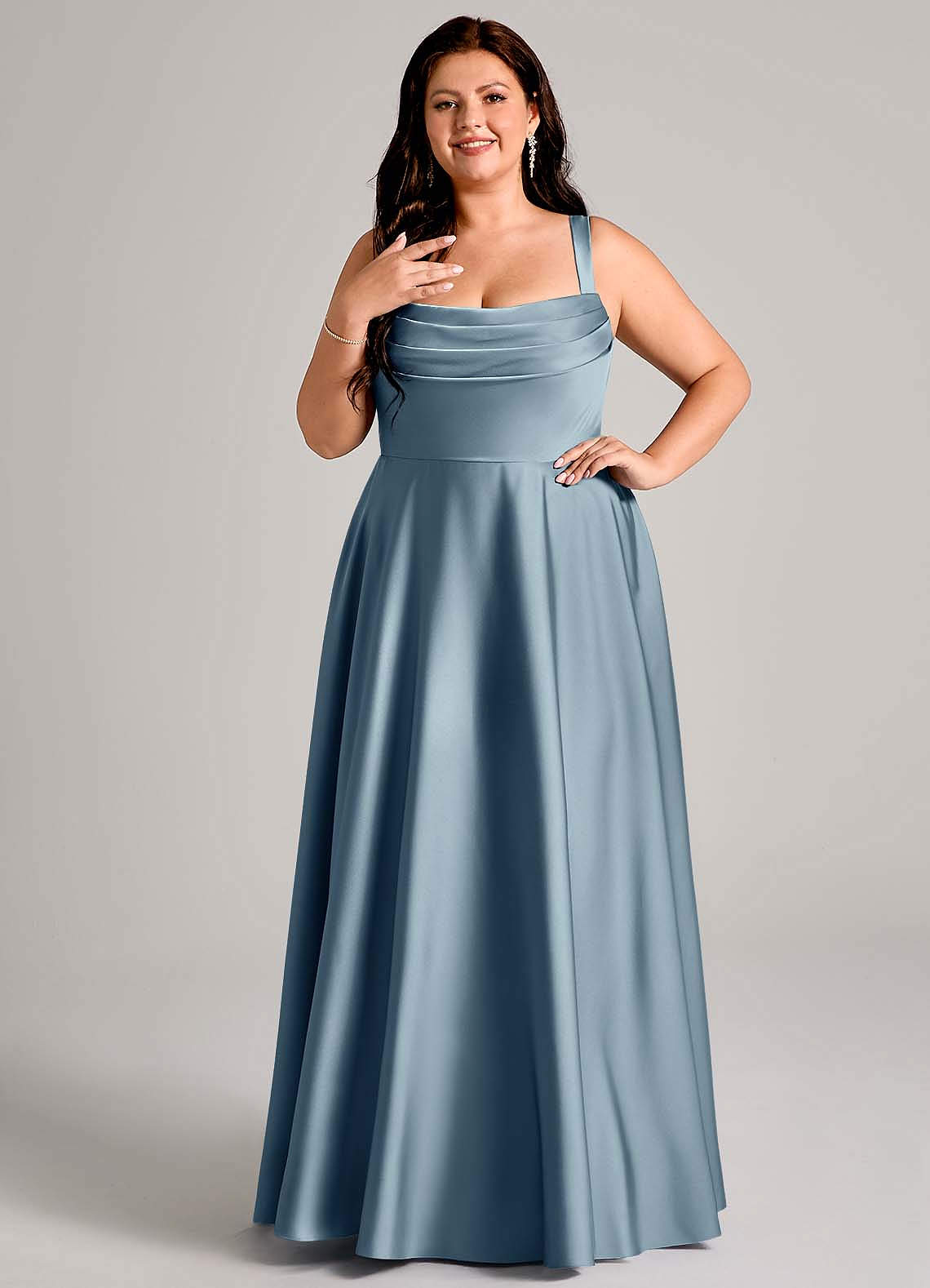 Azazie Shaude Vestidos de damas de honor Vestido de Azul Polvoriento de Satén Elástico de Corte en A con Plisado image1