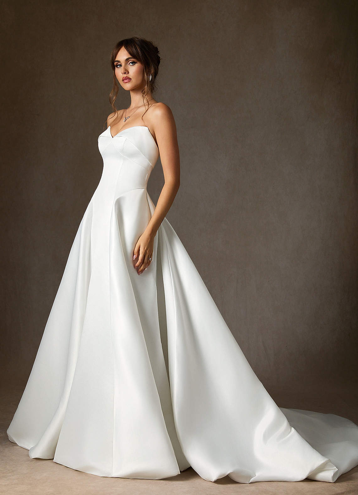 Azazie Junessa Vestidos de noiva Vestir Diamante Branco de Cetim de Linha A com Sem alças image1
