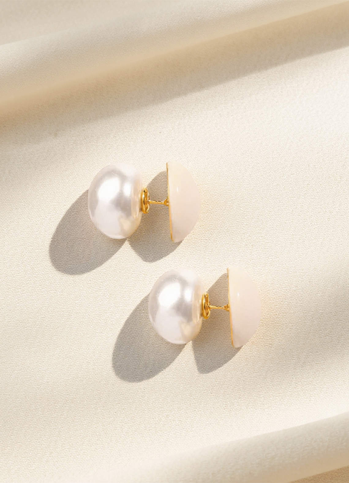 front Enamel Pearl Ear Studs Earrings