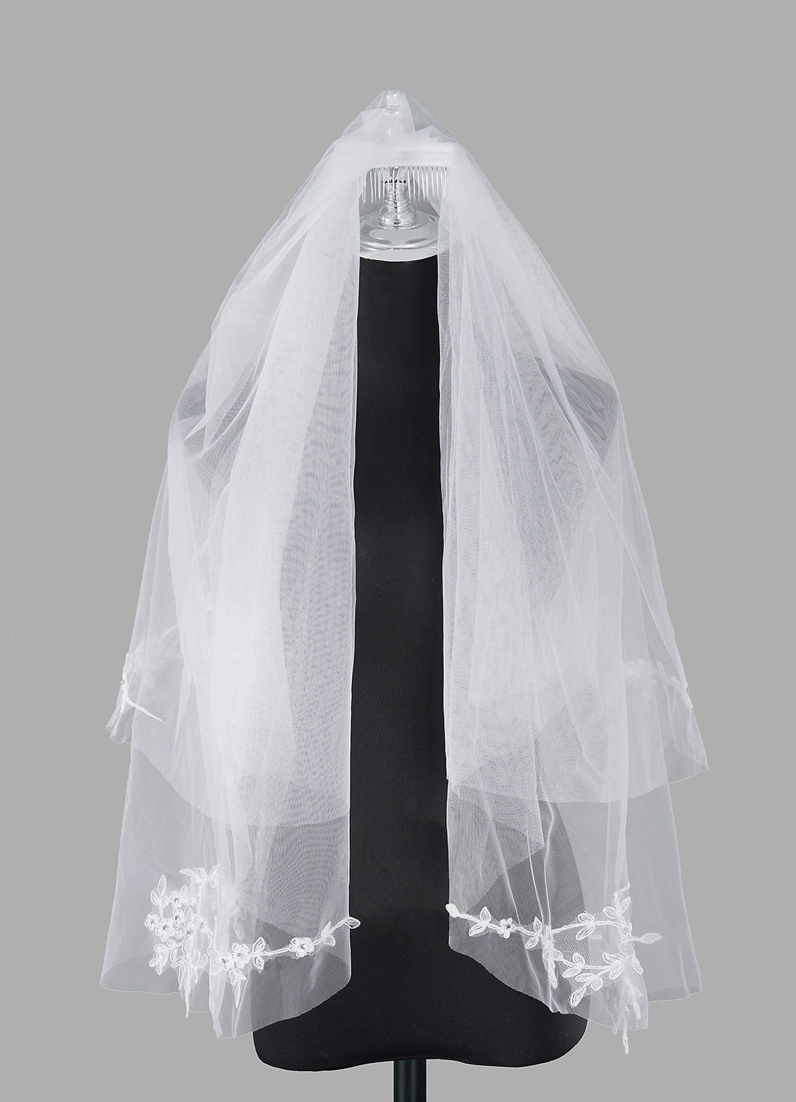 front Rose Lace Elbow Length Veil With Blusher