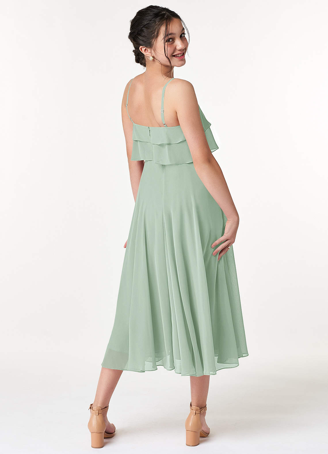 Azazie Ensley Junior Abito A-Line in Chiffon Plissettato Agave image5