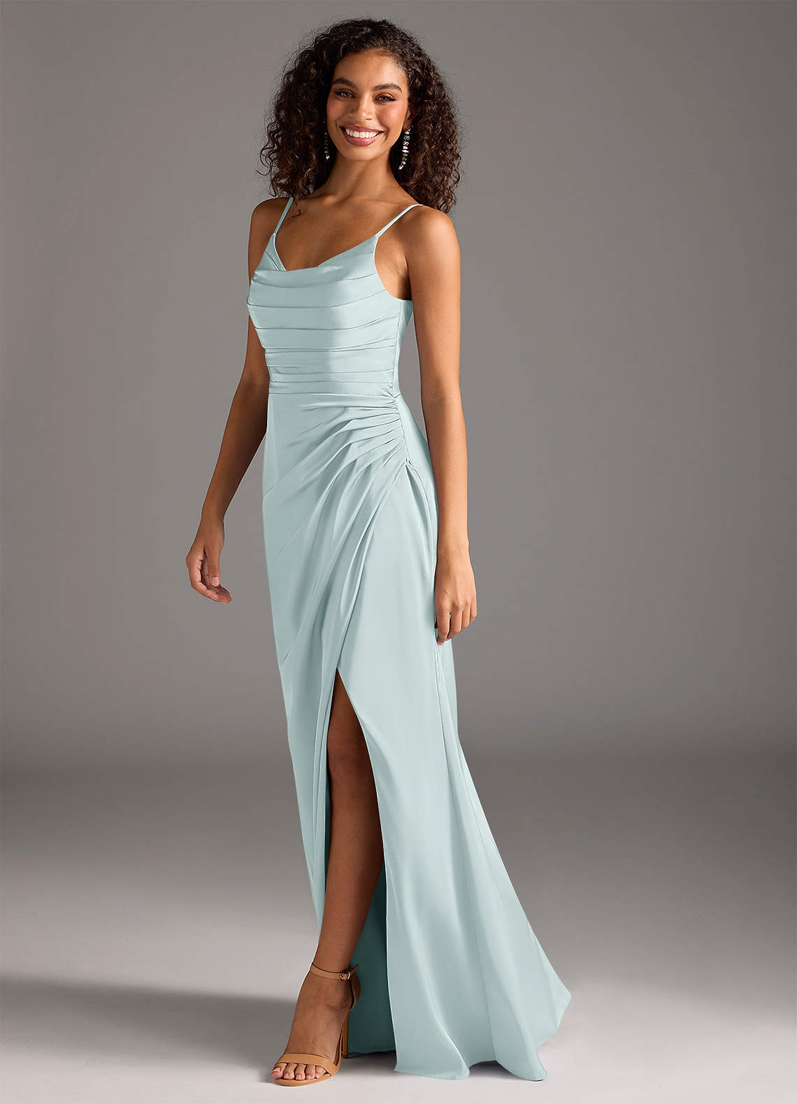 Azazie Deandra Brautjungfernkleider Meerjungfrau-Linie Plissee Stretch-Satin Kleid Nebel image1