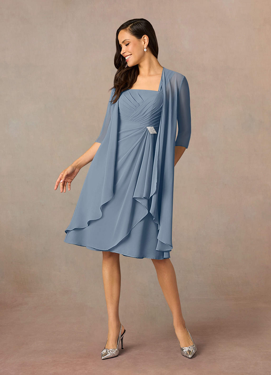 Azazie Olivia Mère de la mariée Robes Robe Trapèze en Mousseline de soie Encolure carrée plissée Violet Crépusculaire image1
