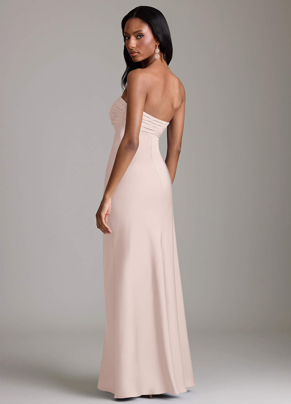 Azazie Saylor Brudtärnklänningar Klä av Sjöjungfru i Stretch Satin Axelbandslös Rodnande Rosa image4