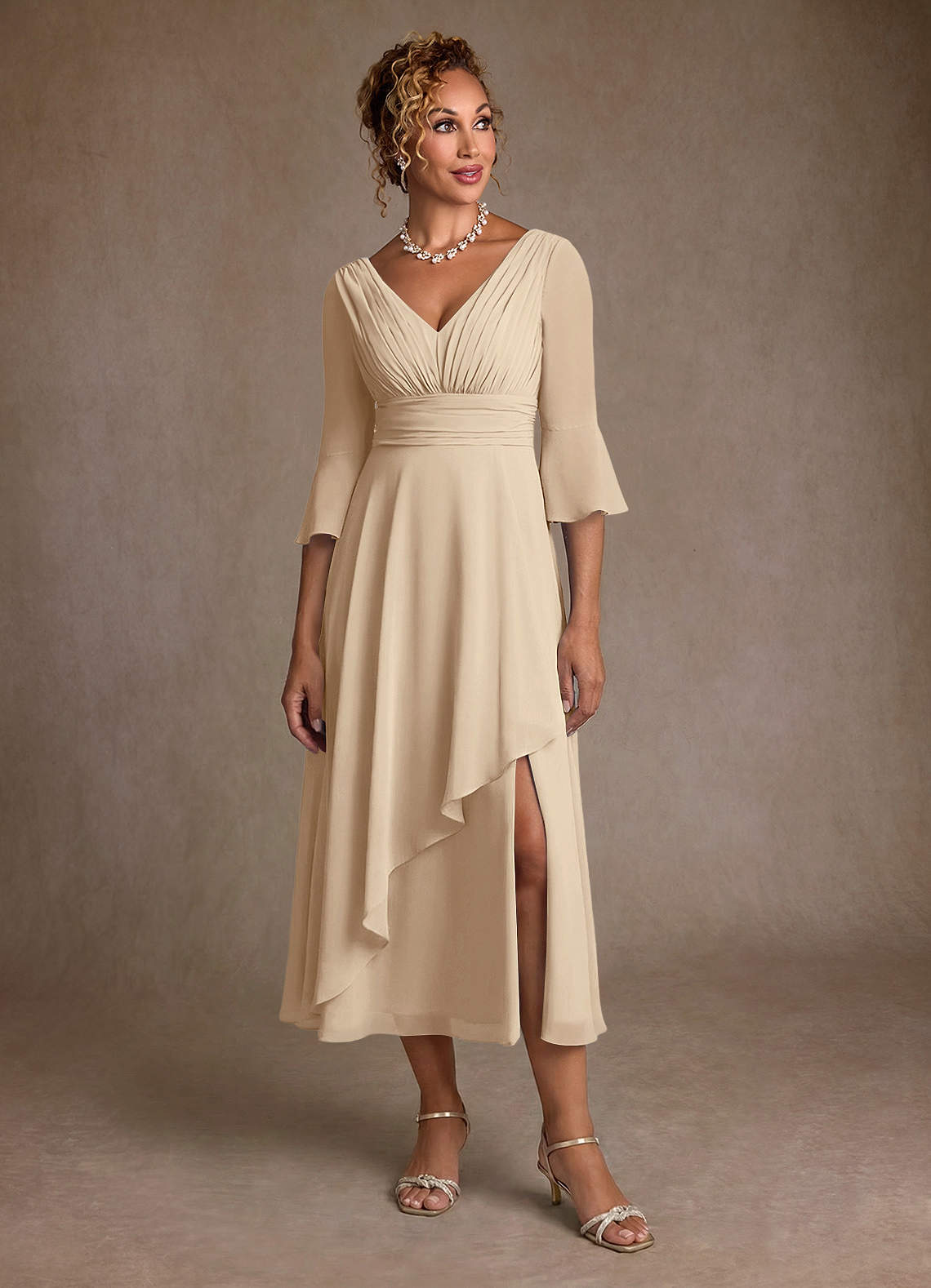 Azazie Aerynne Vestidos para mãe da noiva Vestido Champanhe de Chiffon de Linha A com Plissado image3