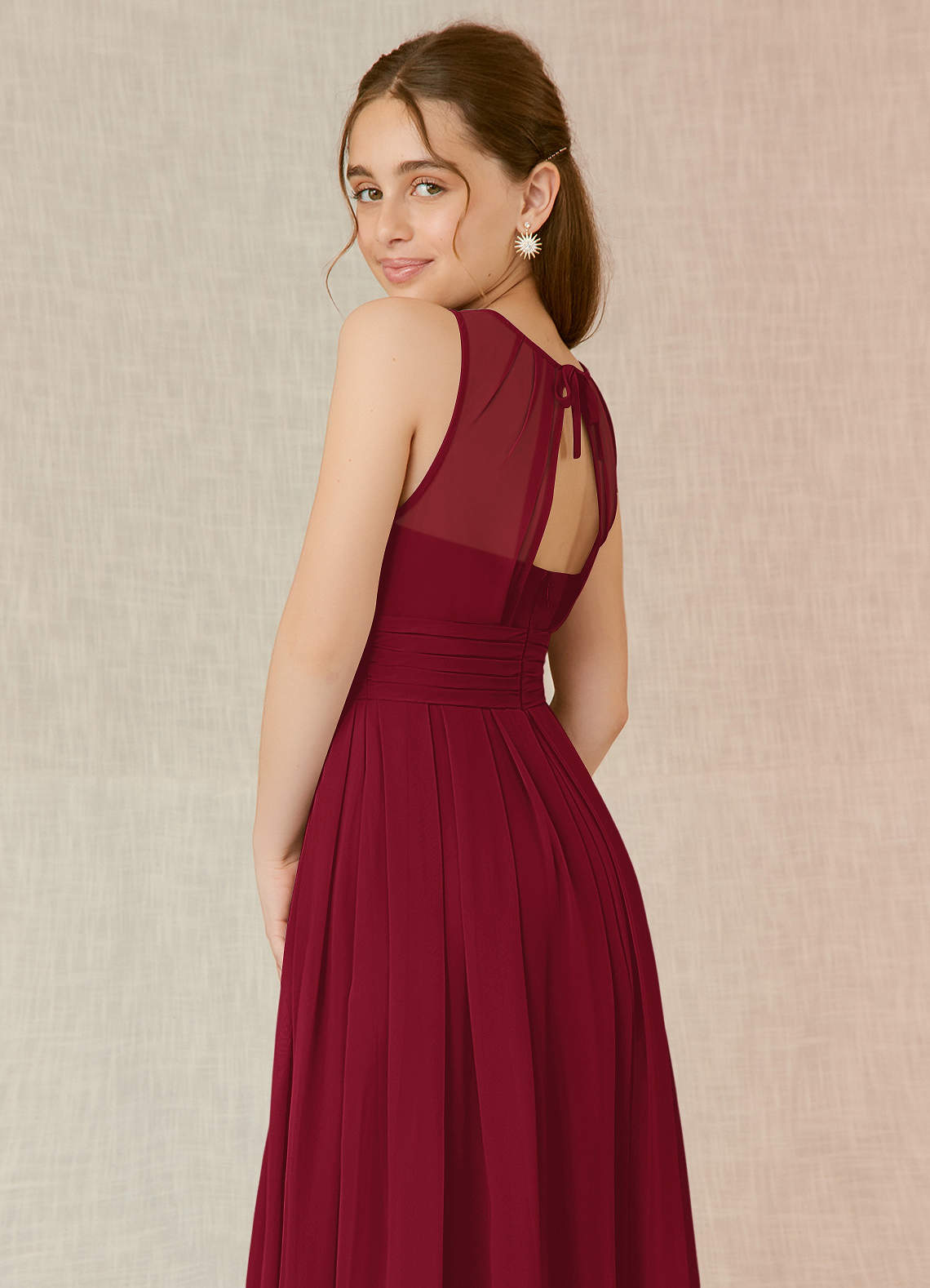 Azazie Bibiane Junior Vestido Borgonha de Chiffon de Linha A com Plissado image7