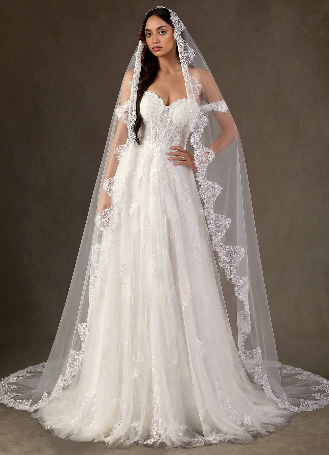 front Spets Mantilla Juliette Cathedral Veil