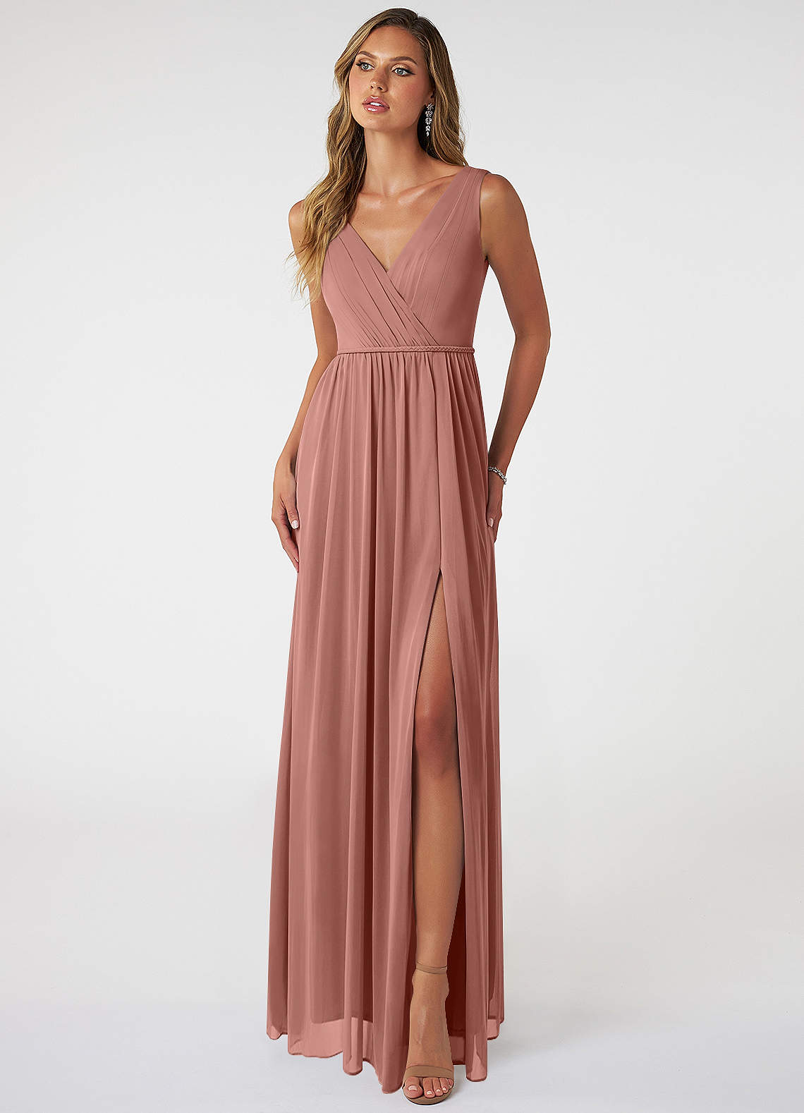 Azazie Tanicia Brautjungfernkleider A-Linie V-Hals Gefaltet Gittergewebe Kleid Zedernrose image1