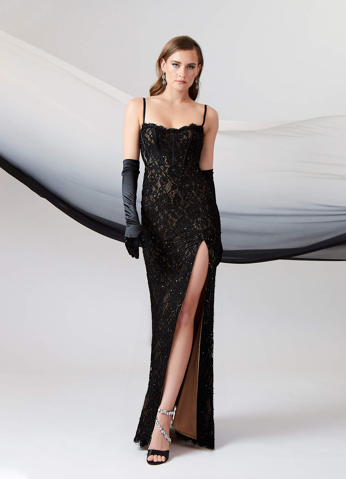 Azazie Esmeray Abiti da Sposa Abito A-Line in Raso Elasticizzato Lustrini Nero Nudo image6