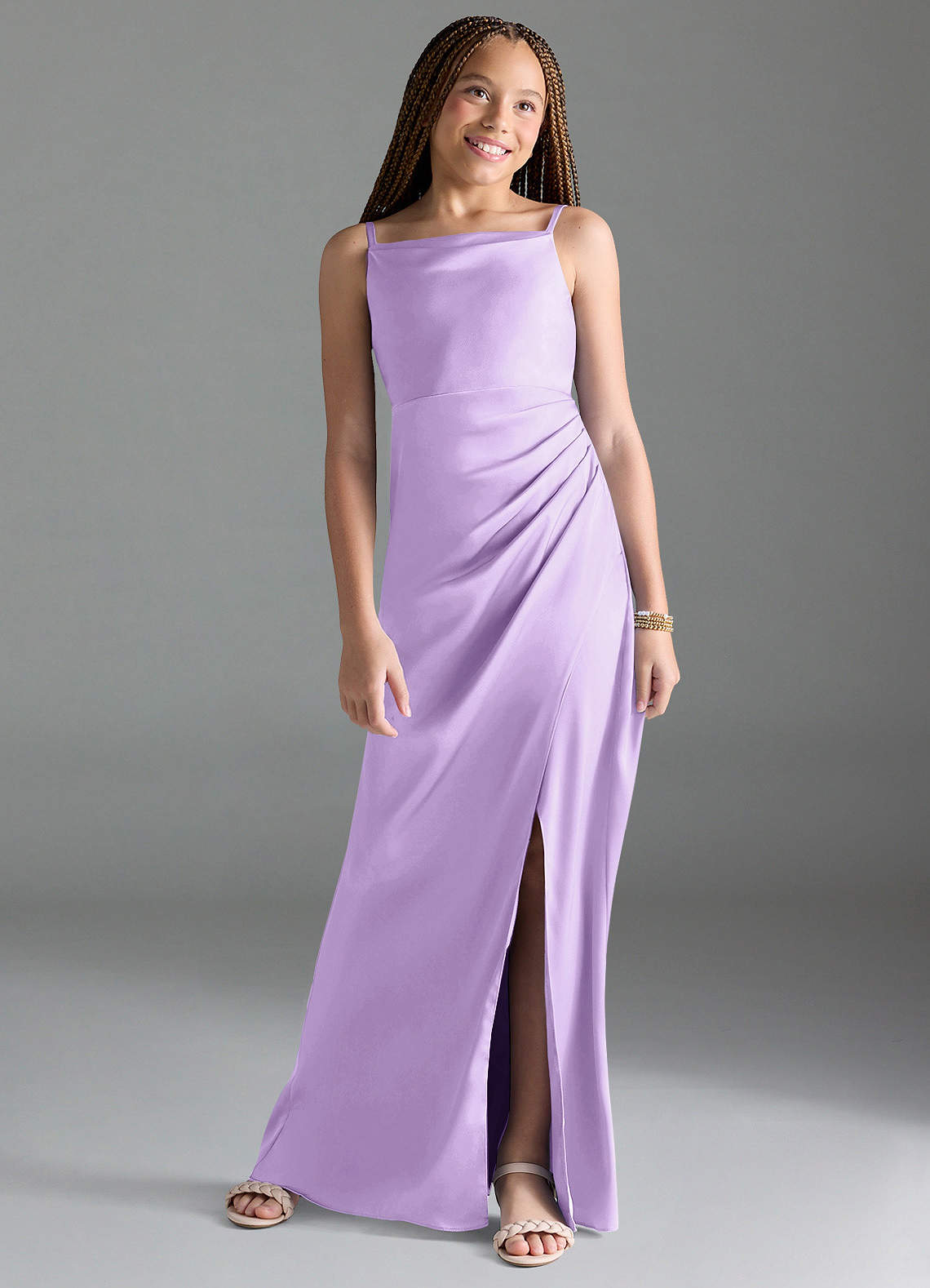 Azazie Leonis Junior Robe Trapèze en Satin extensible Plissée Lilas image1