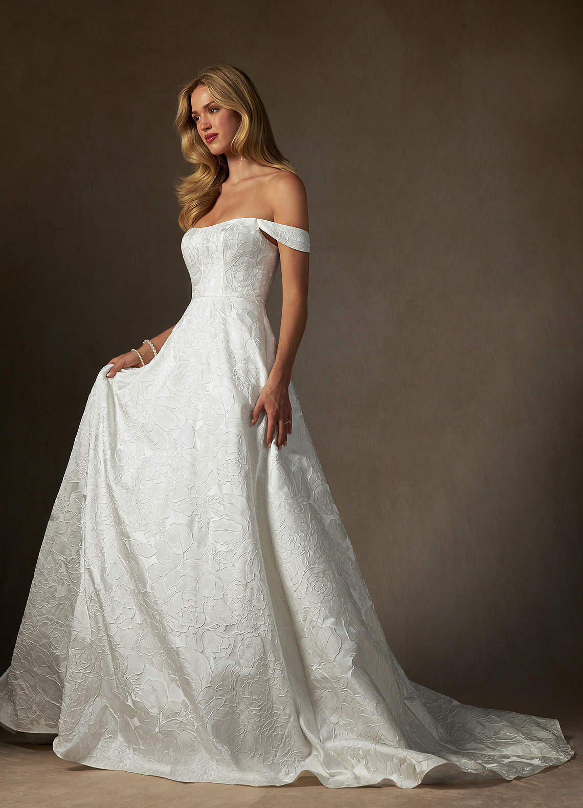 Azazie Amaya Vestidos de noiva Vestir Branco Antigo de Jacquard Floral de Vestido de baile com Sem alças image5