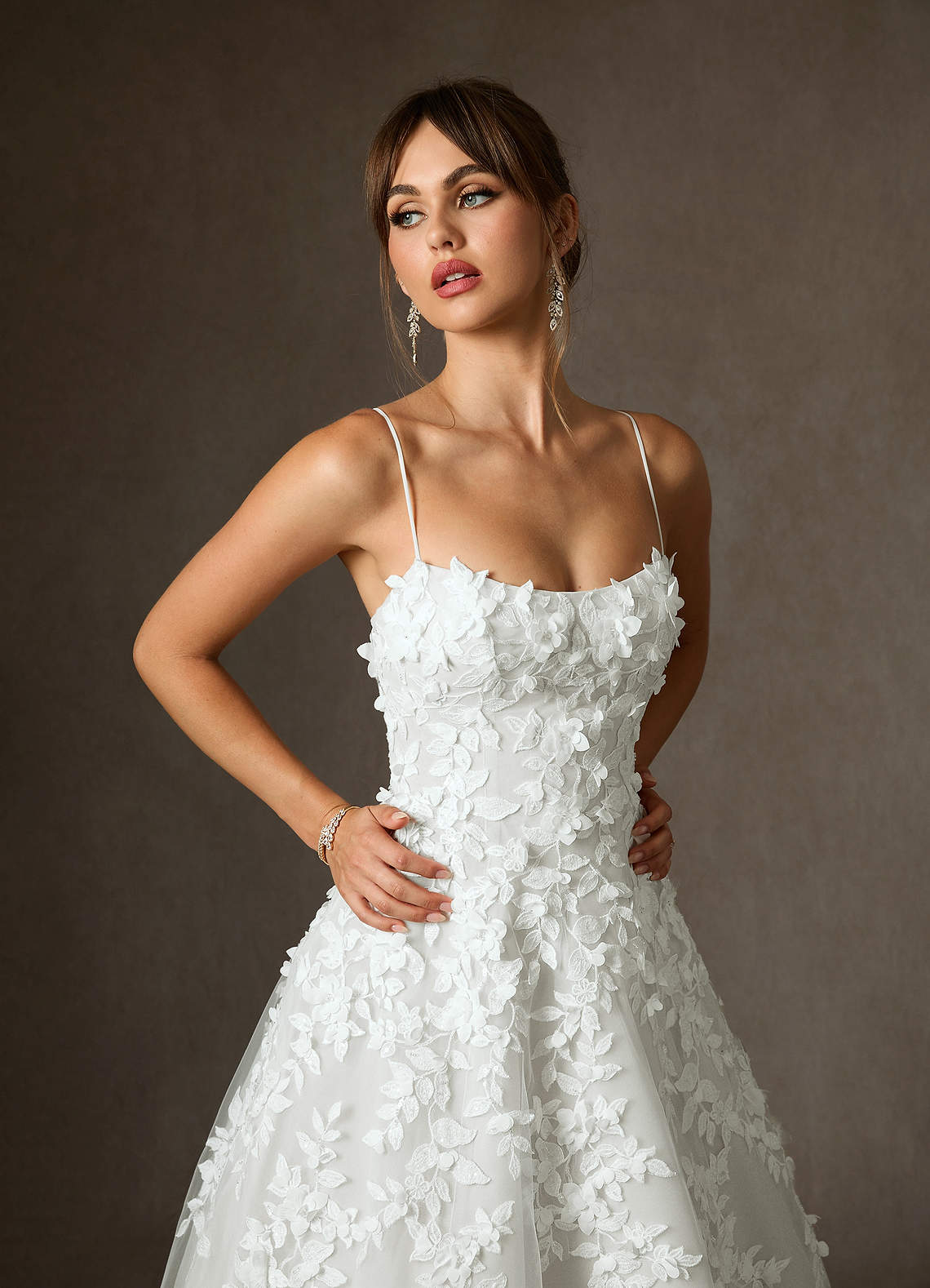 Azazie Alyson Vestidos de noiva Vestido Diamante Branco de Renda de Vestido de baile image2