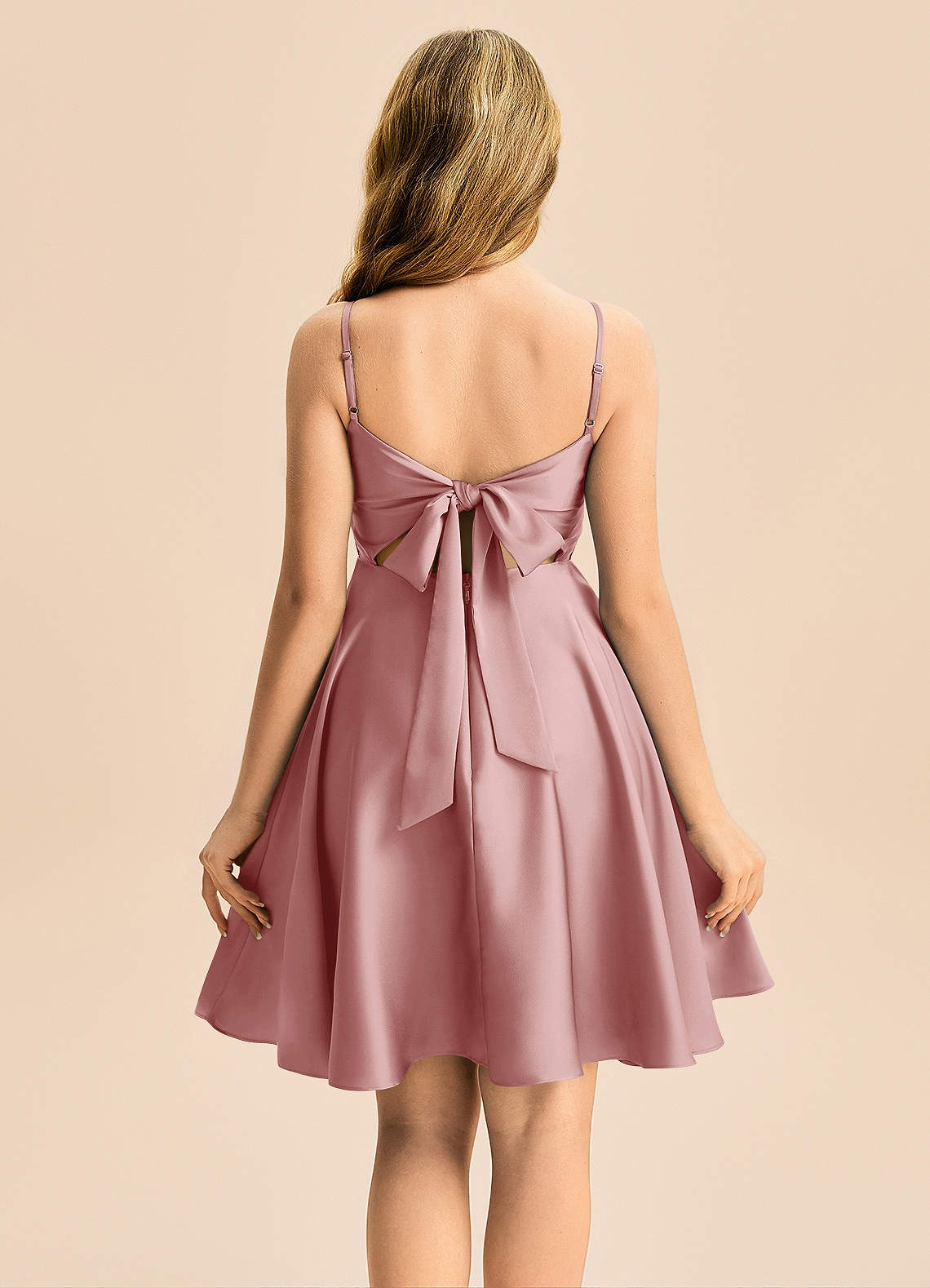 Azazie Miko Junior Robe Trapèze en Satin extensible Plissée Rose Poussiéreuse image1