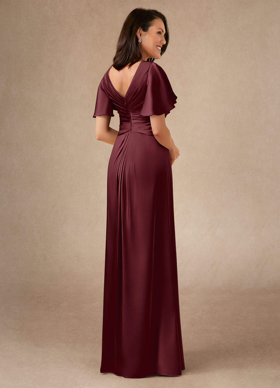 Azazie Emmeline Mère de la mariée Robes Robe Trapèze en Satin extensible Plissée Cabernet image1