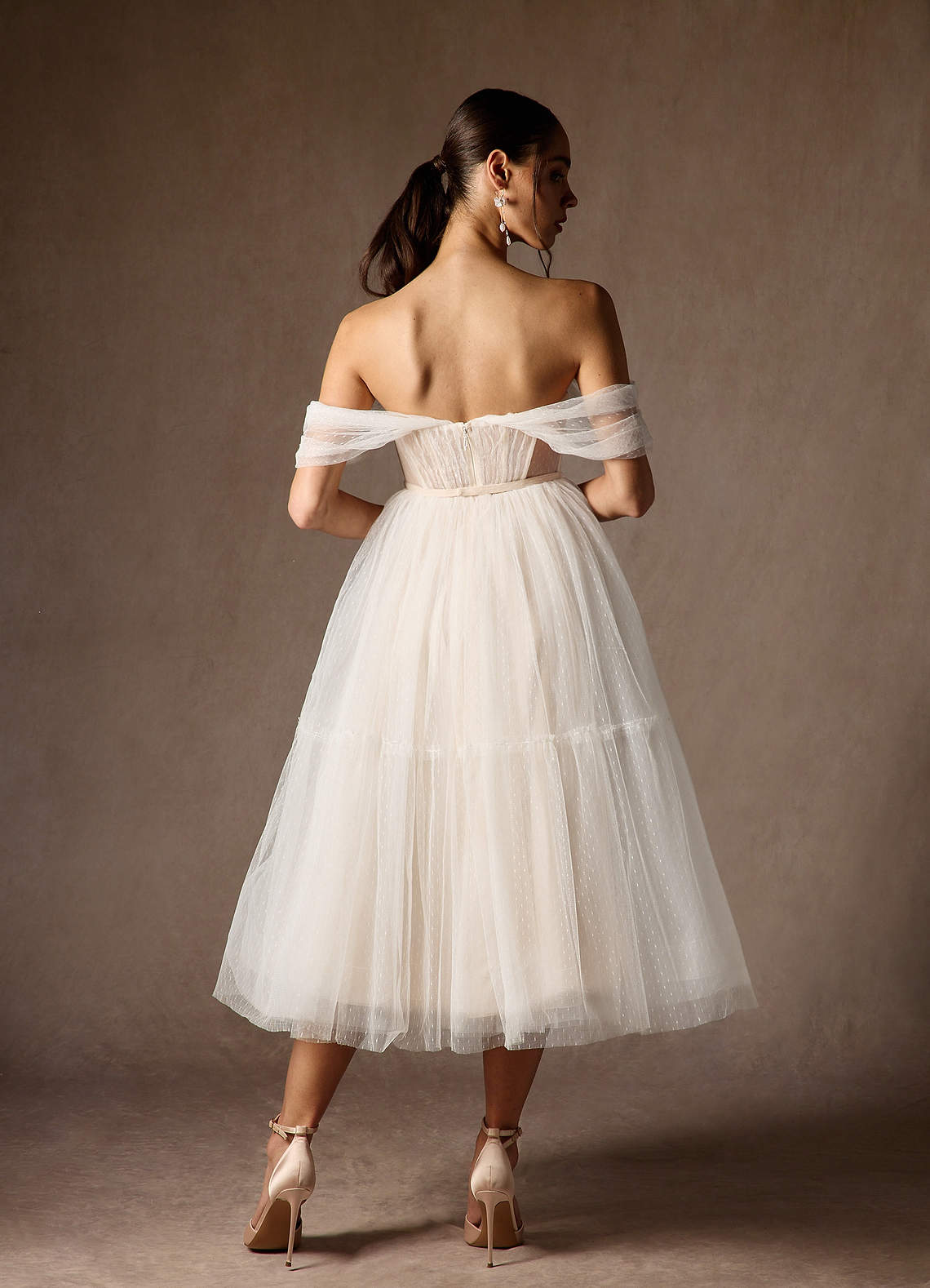 Azazie Vienna At-home Try On Dresses Diamond White Champagne A-Line Off-The-Shouler Tulle Dress image2