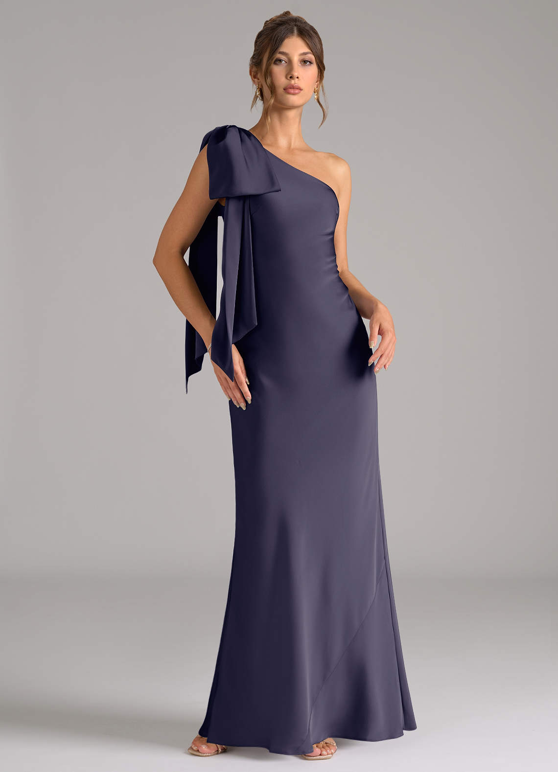 Azazie Capri Jurken voor bruidsmeisjes Jurk van Stretch Satijn met Zeemeermin One-Shoulder Stormachtig image1