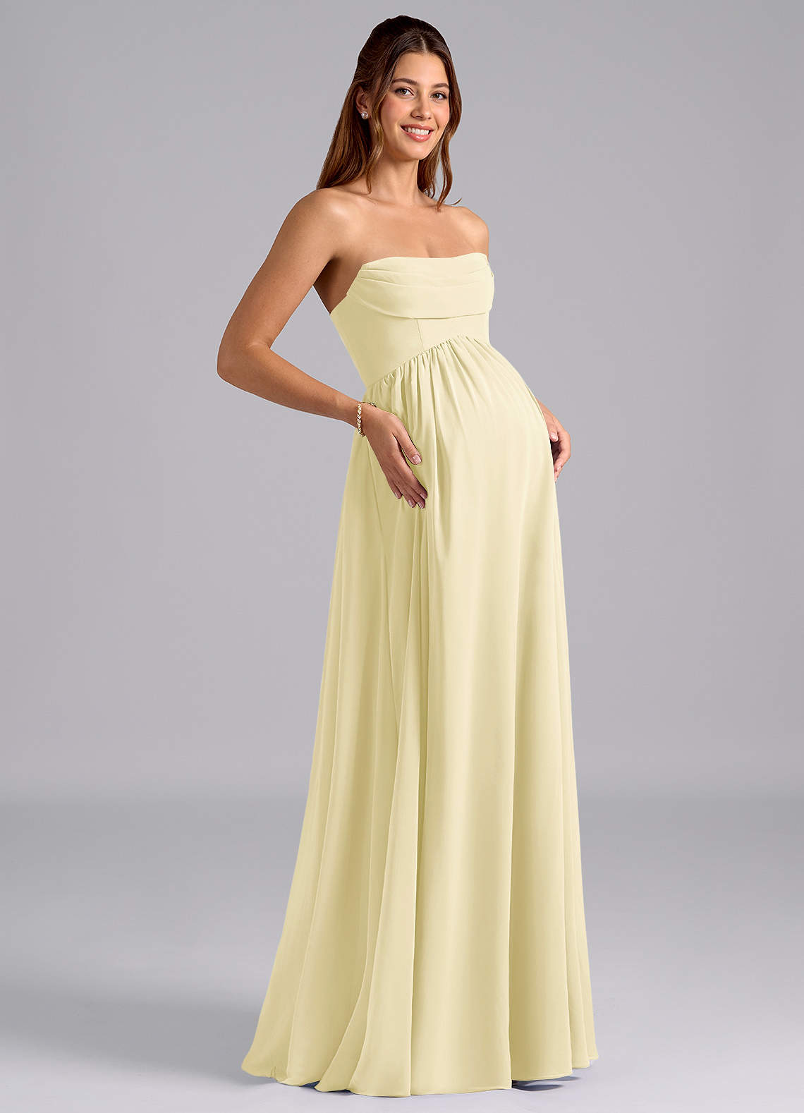 Azazie Saige Robes de demoiselle d'honneur de maternité Robe Trapèze Plissée Longueur ras du sol Mousseline de soie image7