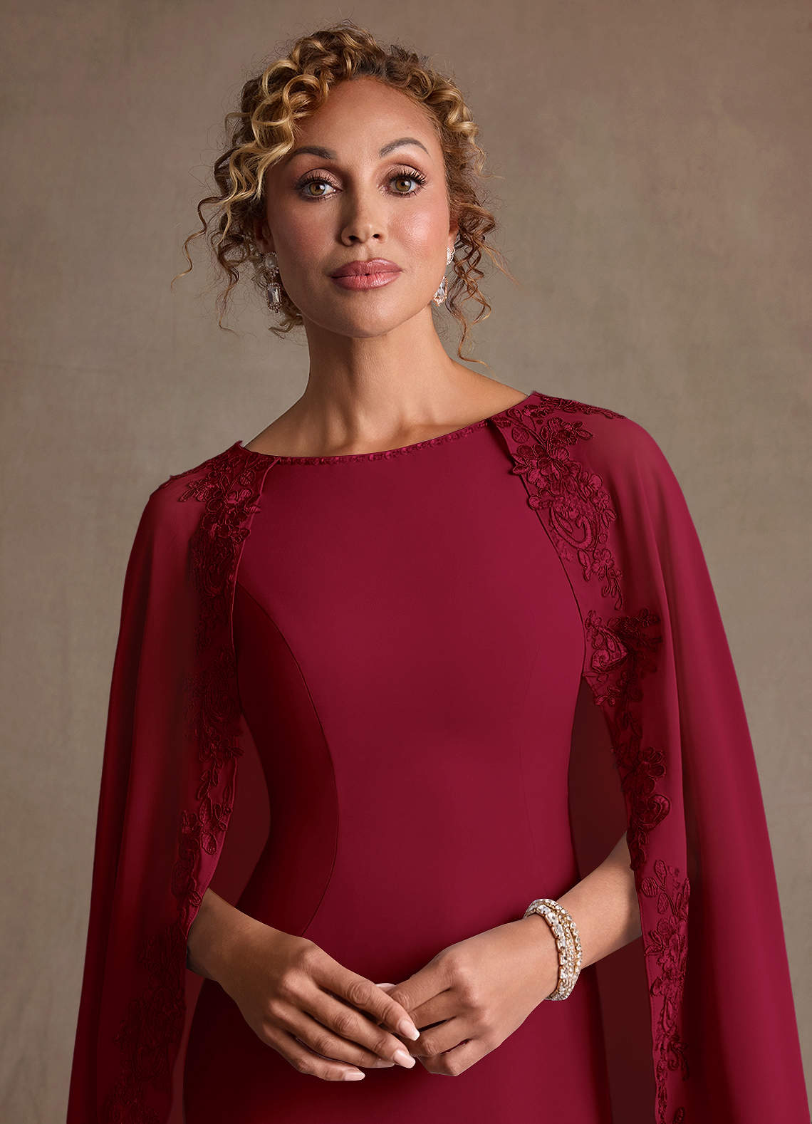 Azazie Artemisia Vestidos para mãe da noiva Vestido Borgonha de Chiffon de Bainha com Renda image6