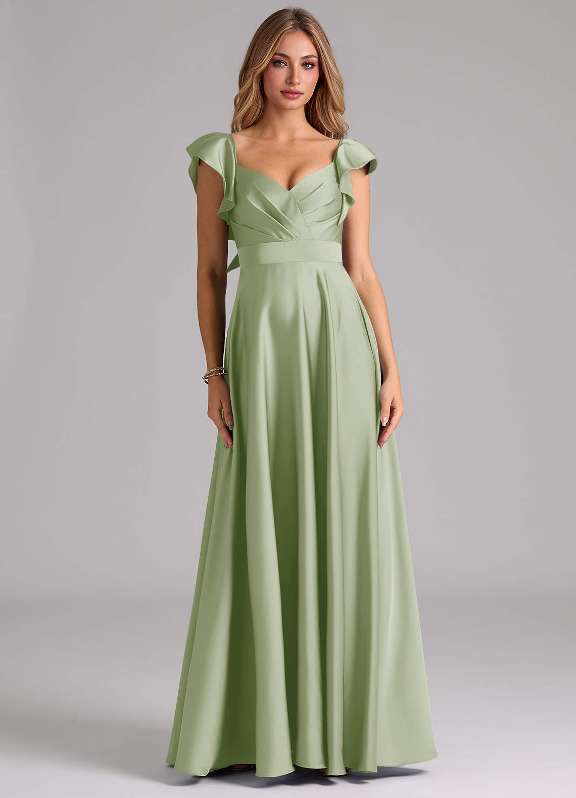 Azazie Leilani Robes de demoiselle d'honneur Robe Trapèze en Satin extensible Rayé Vert Sauge image2
