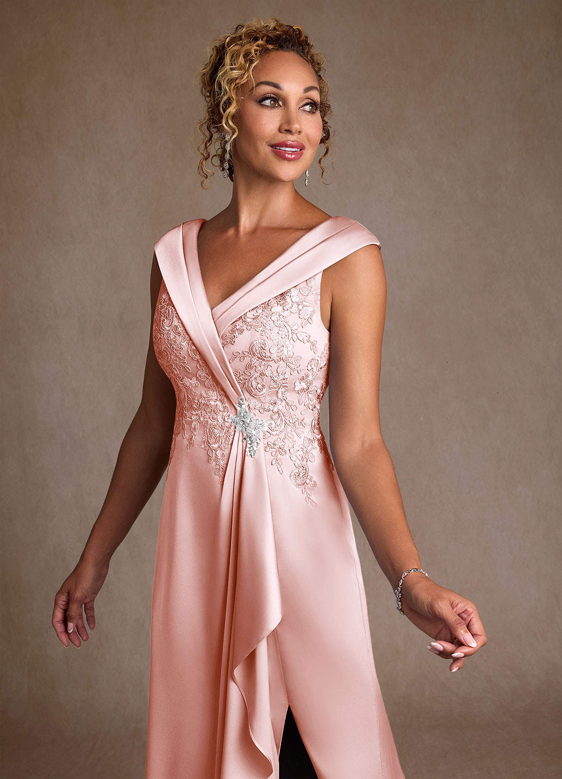 Azazie Santa Monica vestidos de madre de la novia Vestido de Rosa Rubor de Encaje de Corte en A image4