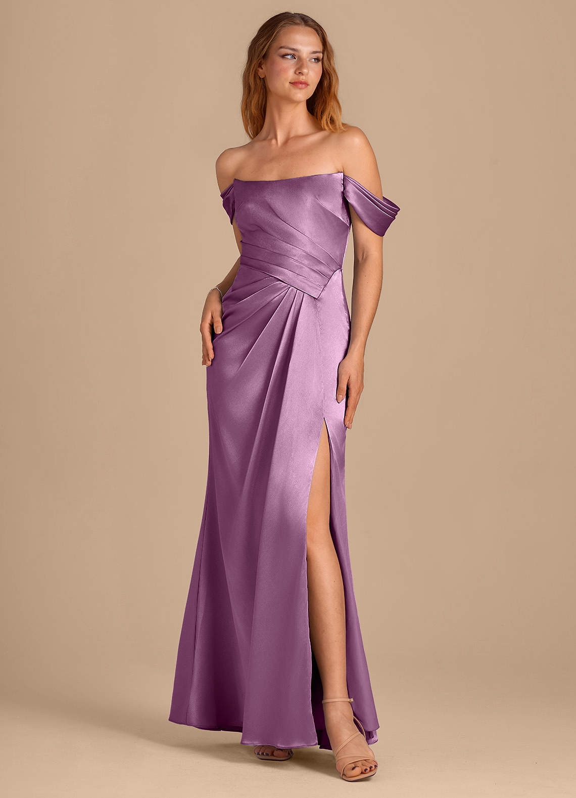 Azazie Shea Robes de demoiselle d'honneur Robe Sirène Convertible en Satiné métallisé Épaule décolletée Glycine image1