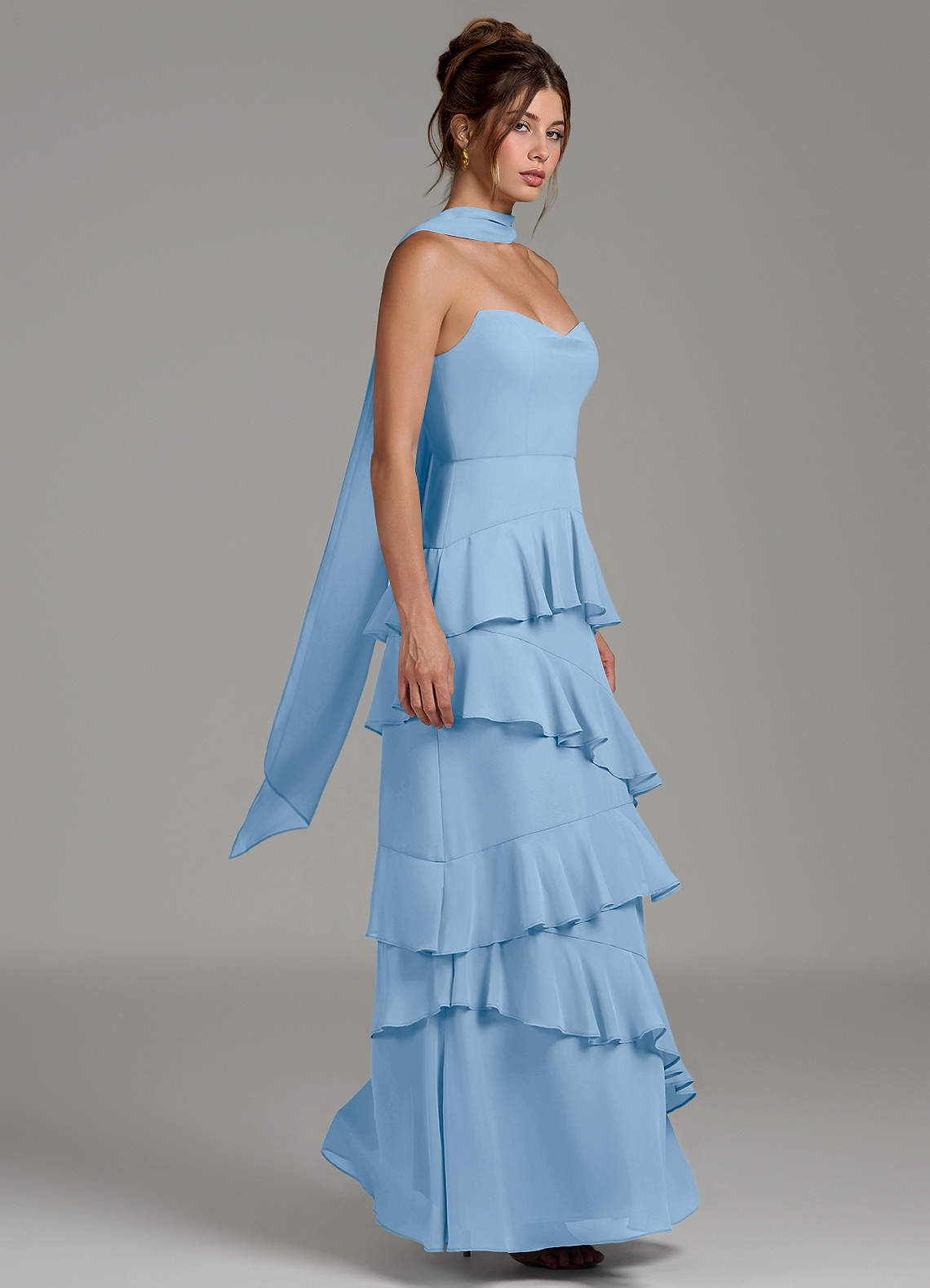 Azazie Imani Vestidos de damas de honor Vestido de Azul Pálido de Gasa de Línea A con Volante image5