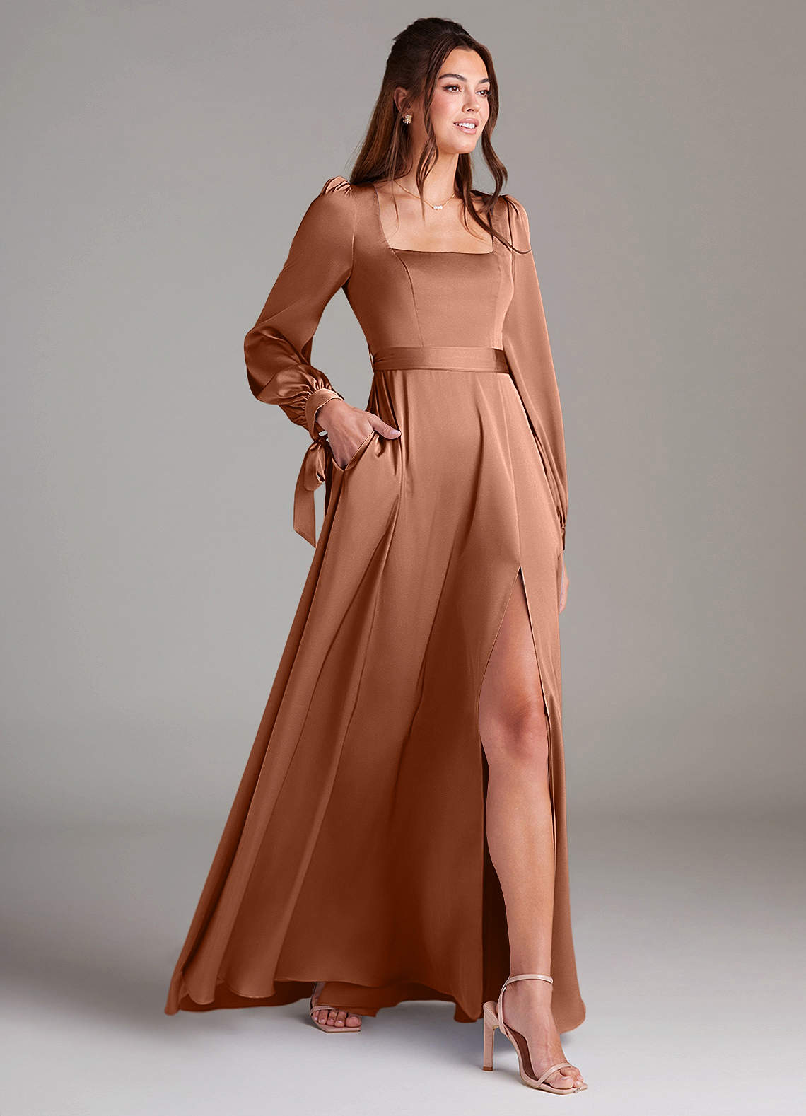 Azazie Leonia Jurken voor bruidsmeisjes Jurk van Stretch Satijn met A-Lijn Lange mouw Bronzeertint image3