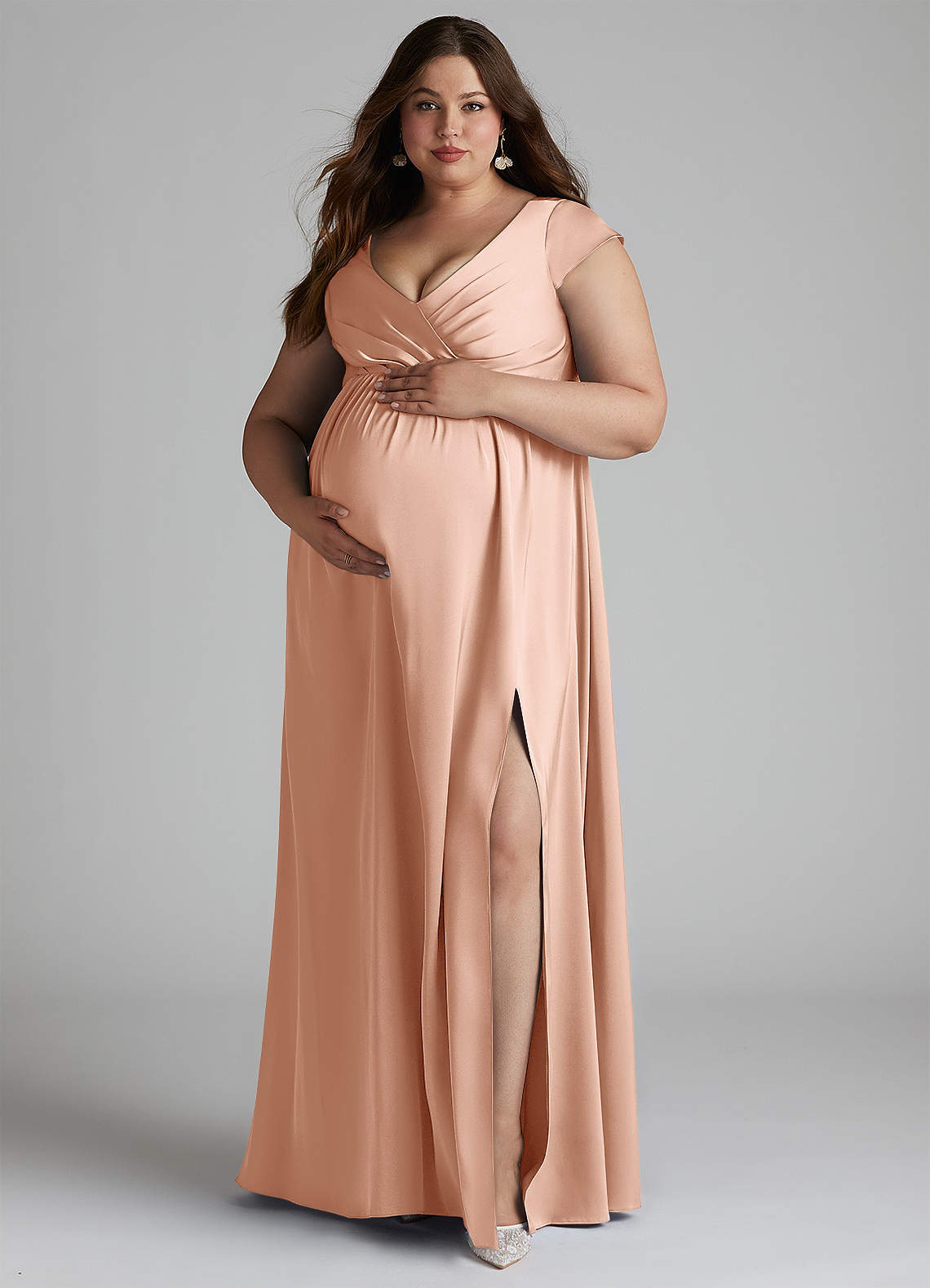 Azazie Allessia vestidos de dama de honor de maternidad Vestido de Corte en A Plisado Hasta el suelo Satén Elástico image10