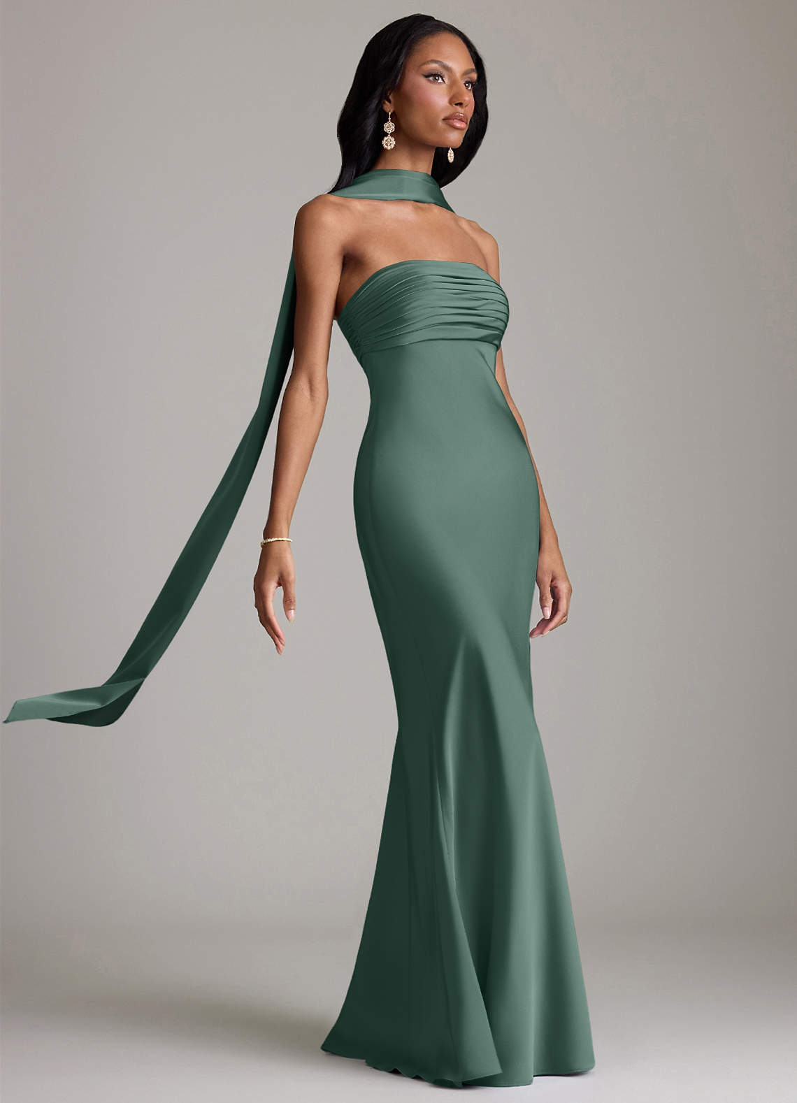 Azazie Saylor Brudtärnklänningar Klä av Sjöjungfru i Stretch Satin Axelbandslös Eukalyptus image9