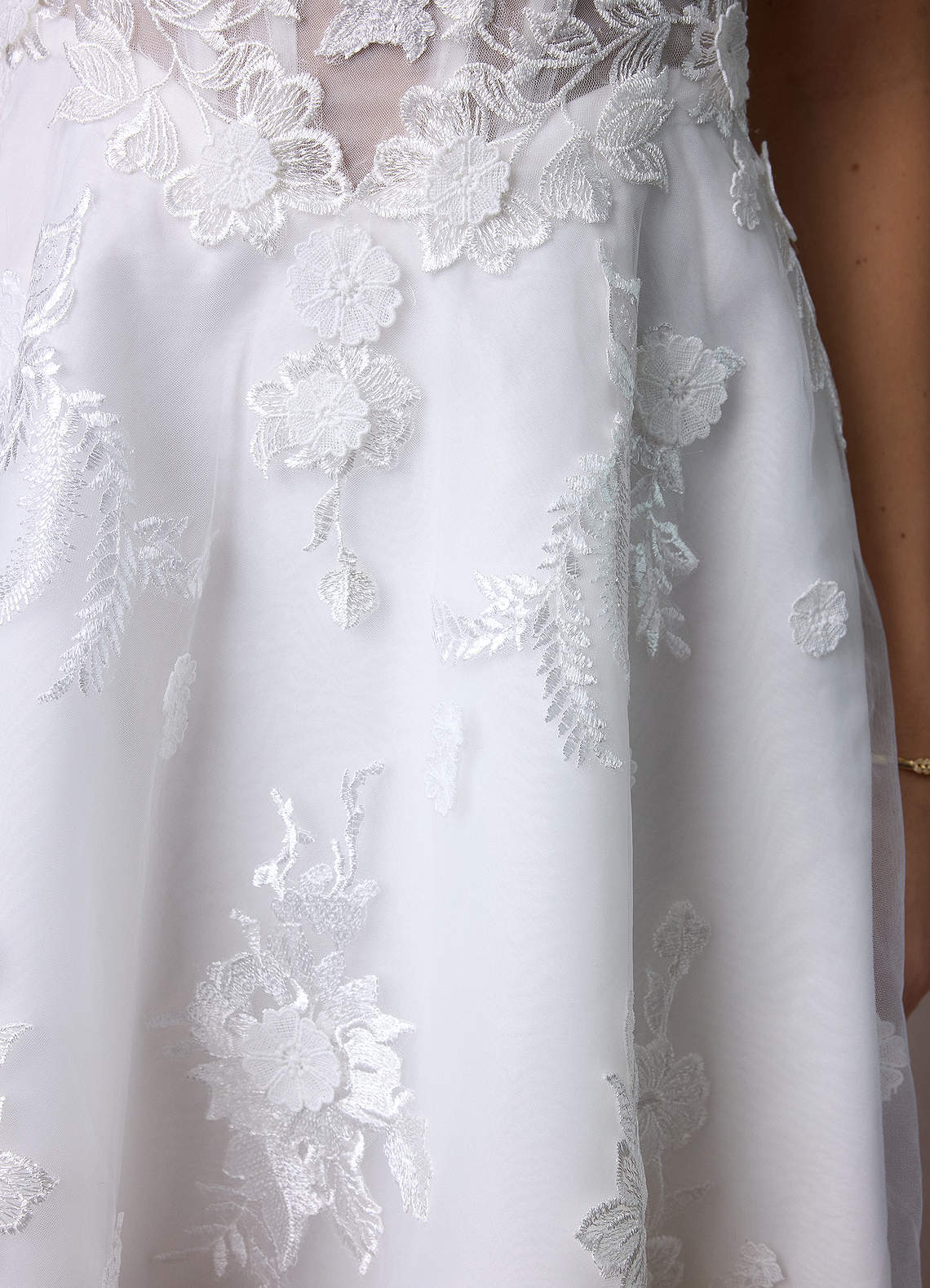Azazie Darcy Wedding Dresses Diamond White A-Line Lace Dress image7