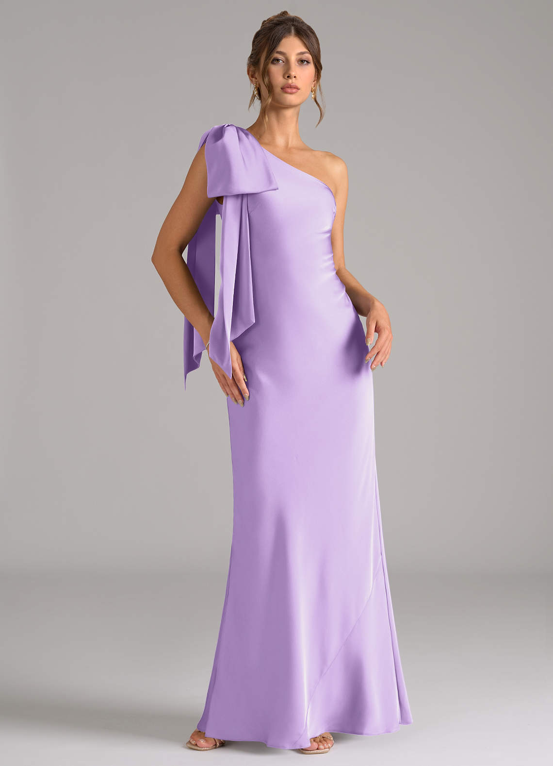 Azazie Capri Vestidos de damas de honor Vestido de Lila de Satén Elástico de Corte Sirena con Hombro unilateral image1
