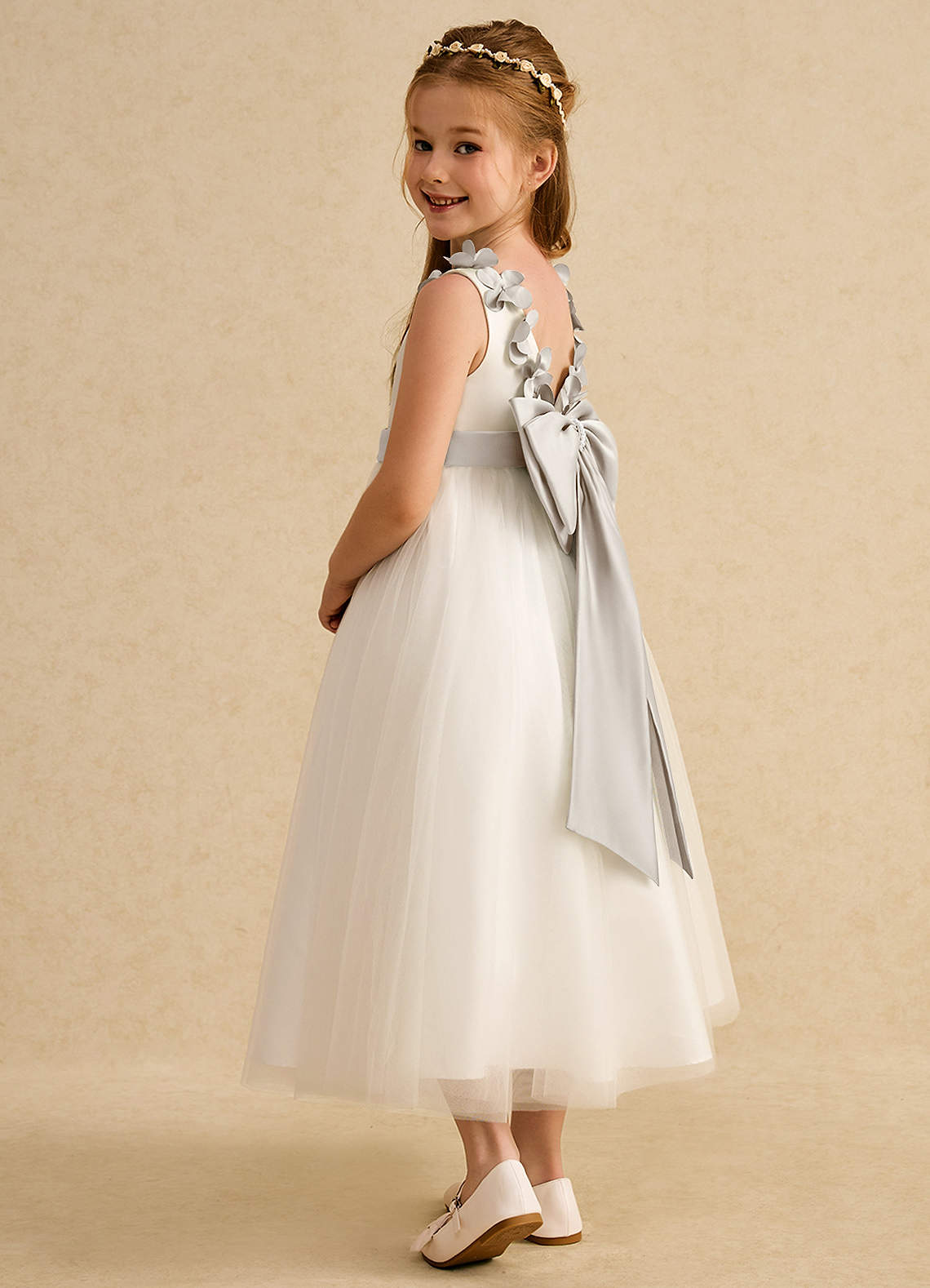 Azazie Lilli Robe Demoiselle D'honneur Fillette Robe Trapèze en Tulle Arc Ivoire Givre image2